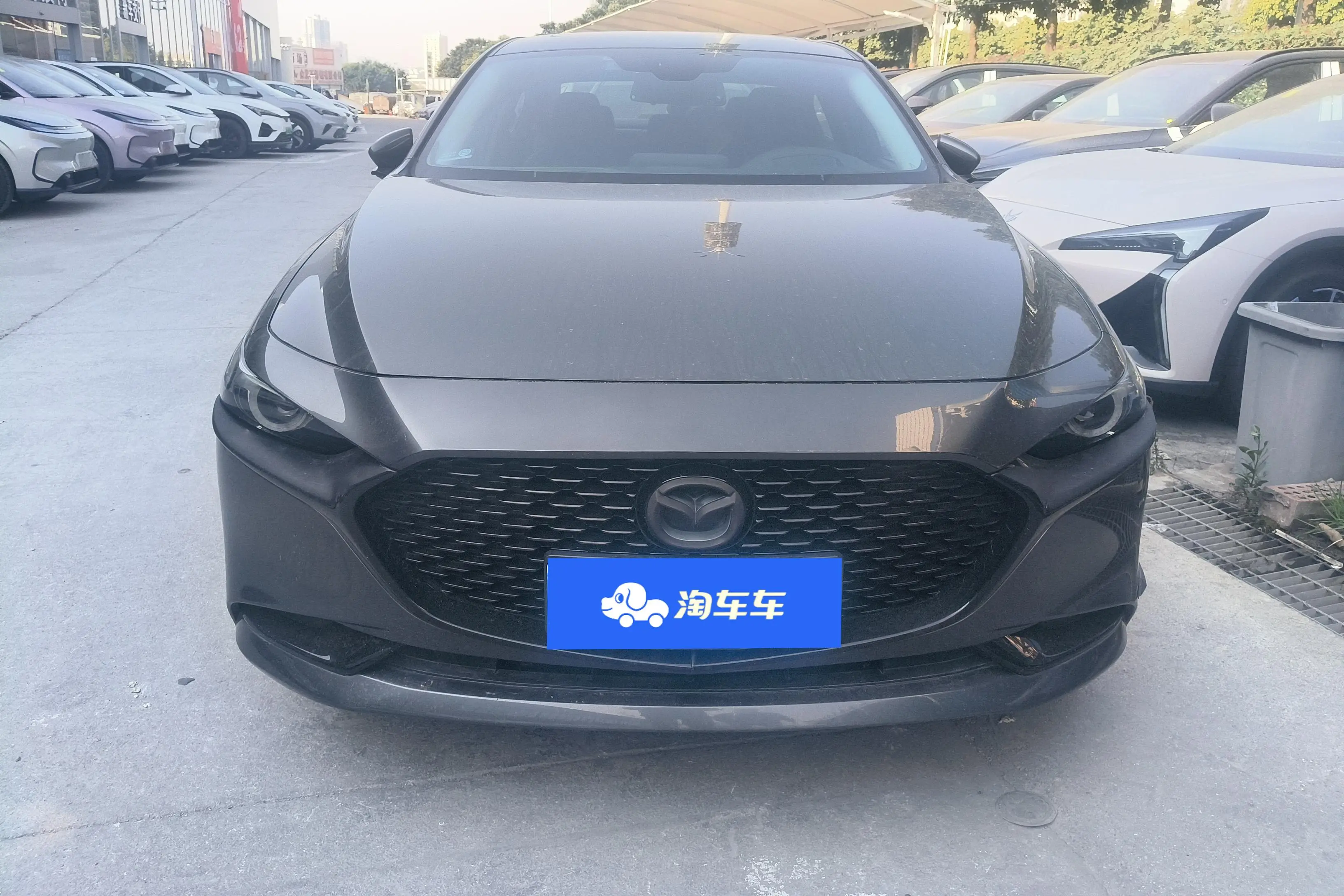 Mazda Axela (Mazda3)  из Китая