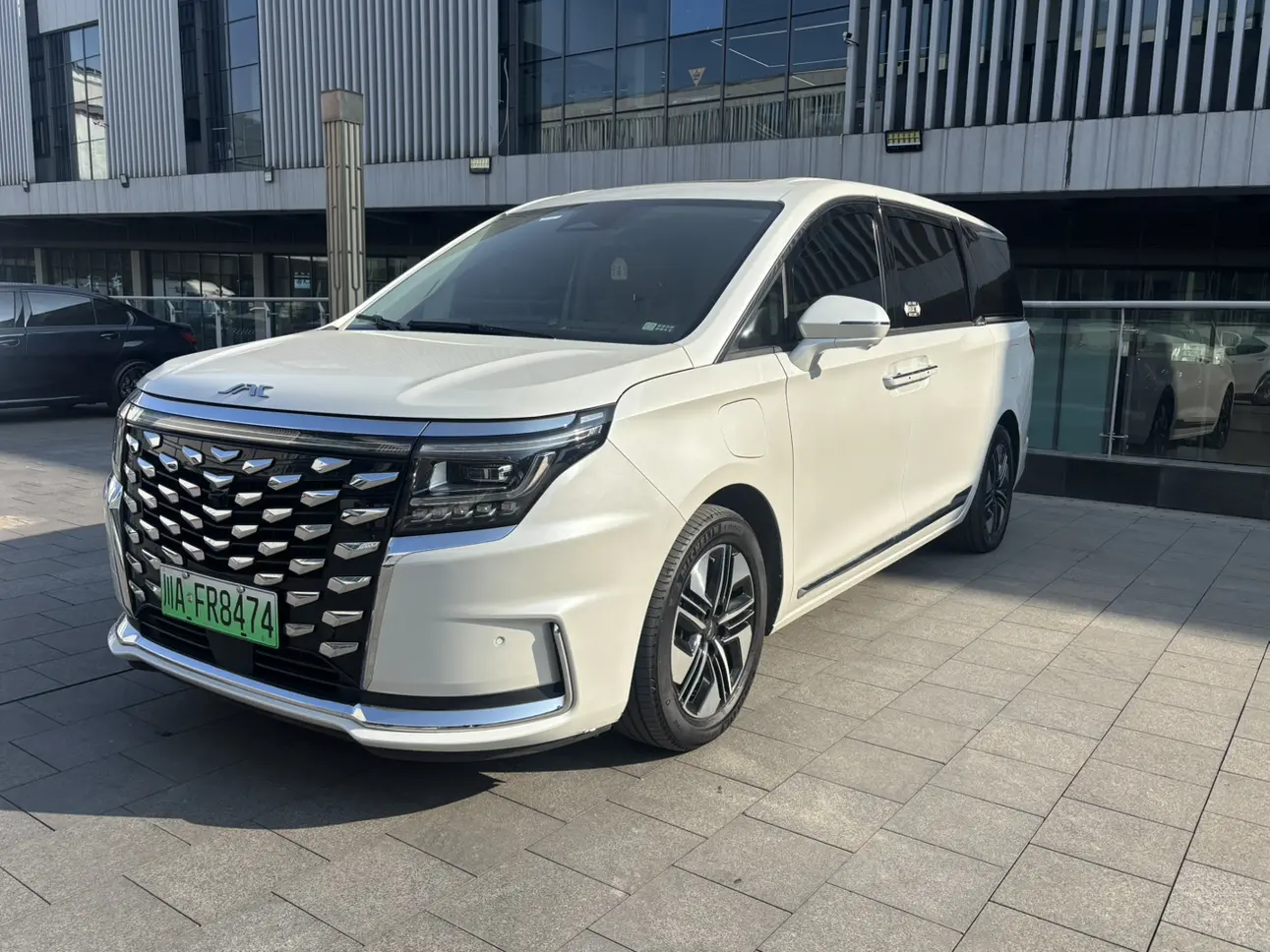 JAC Ruifeng RF8 PHEV  из Китая