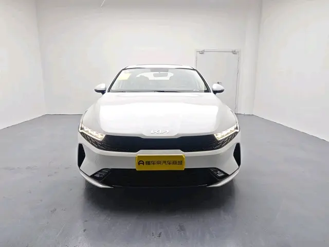 Kia K5  из Китая