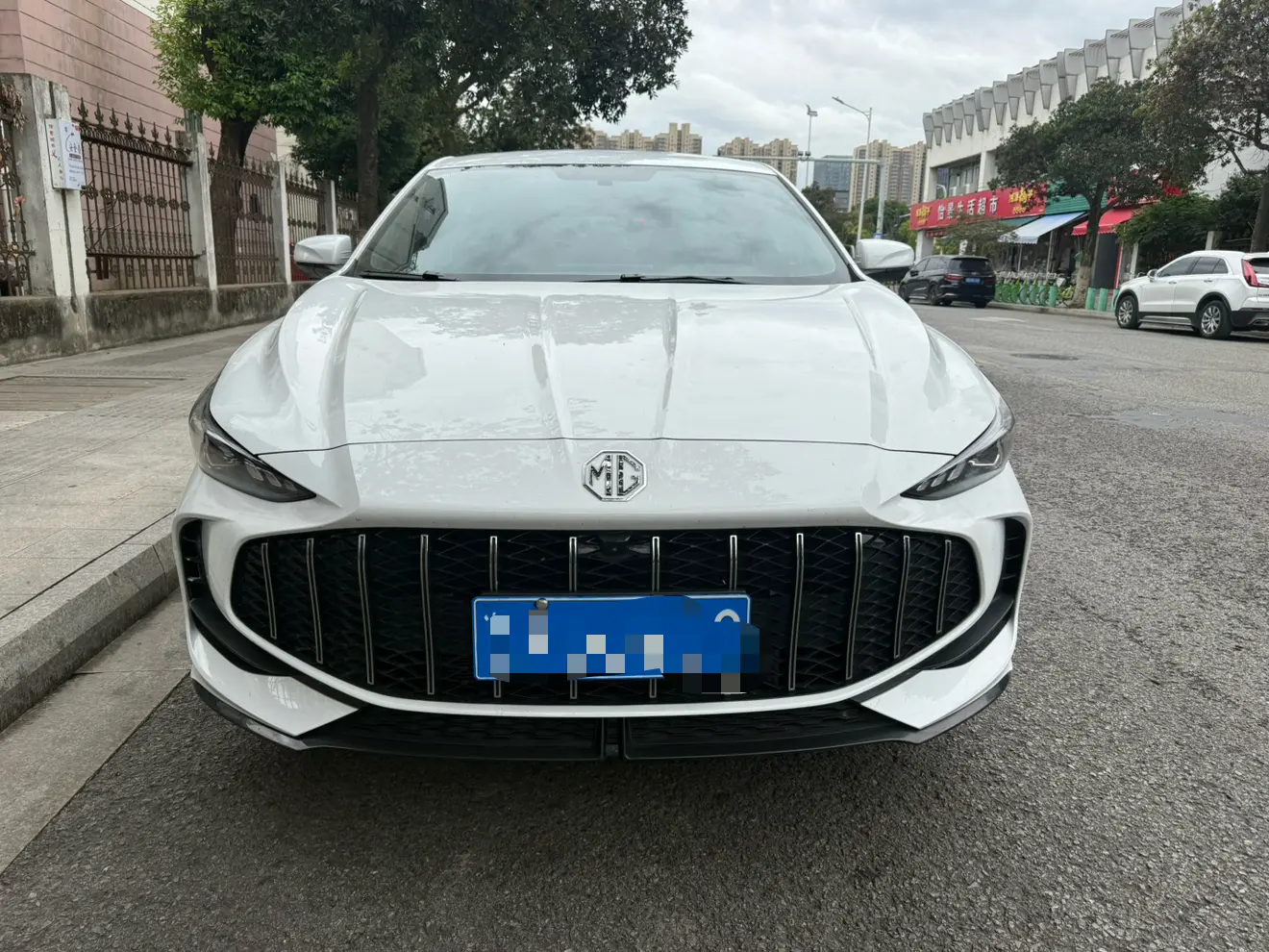 MG 5  из Китая