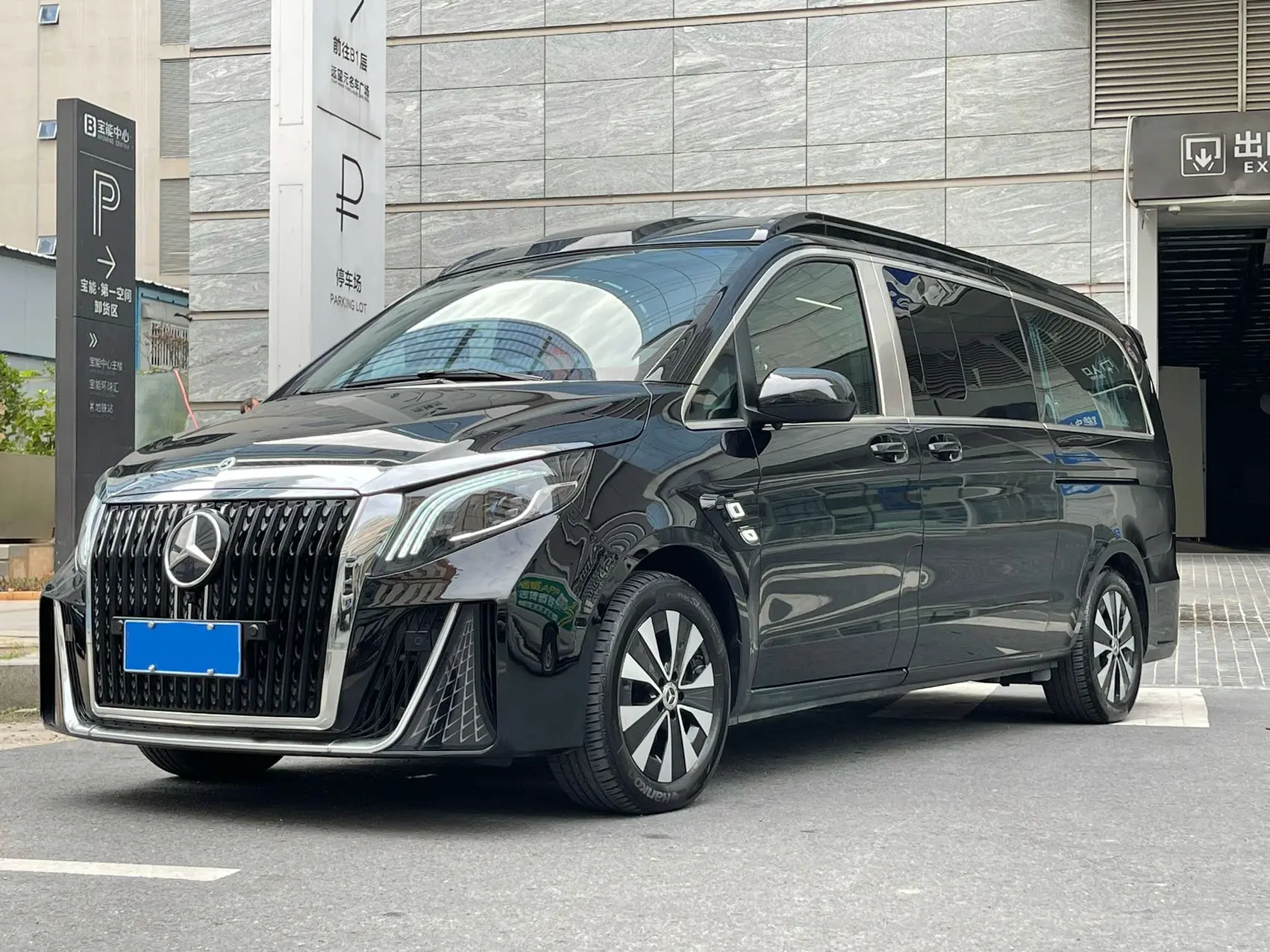 Mercedes-Benz Vito  из Китая