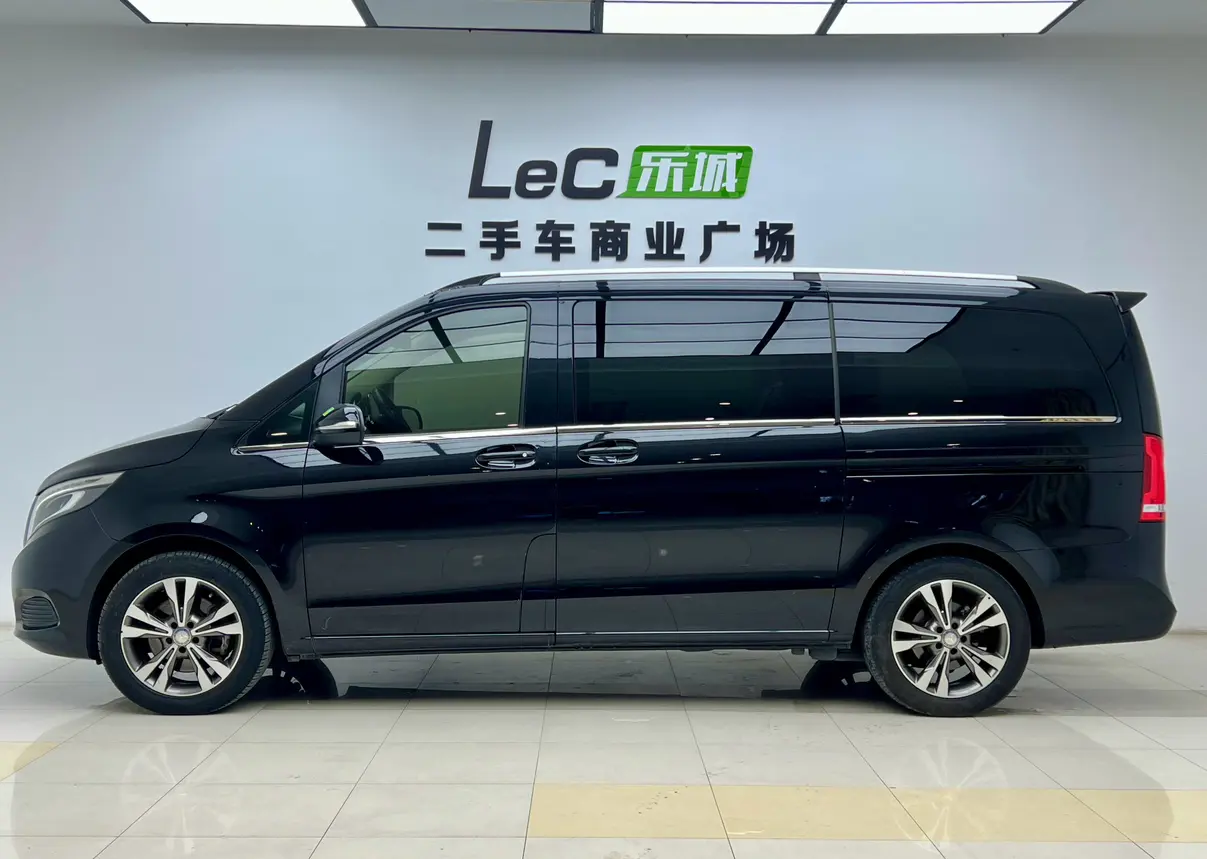 Mercedes-Benz Mercedes Benz V Class  из Китая