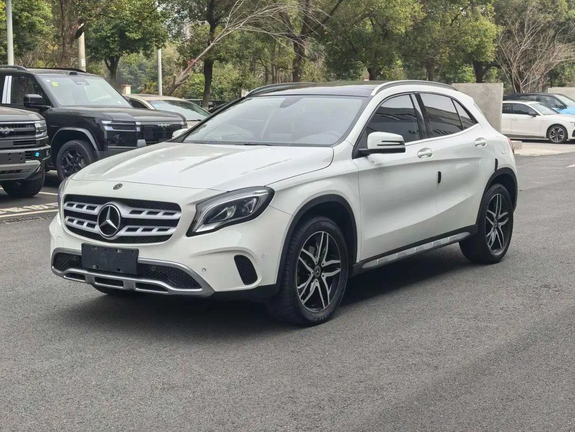 Mercedes-Benz GLA  из Китая
