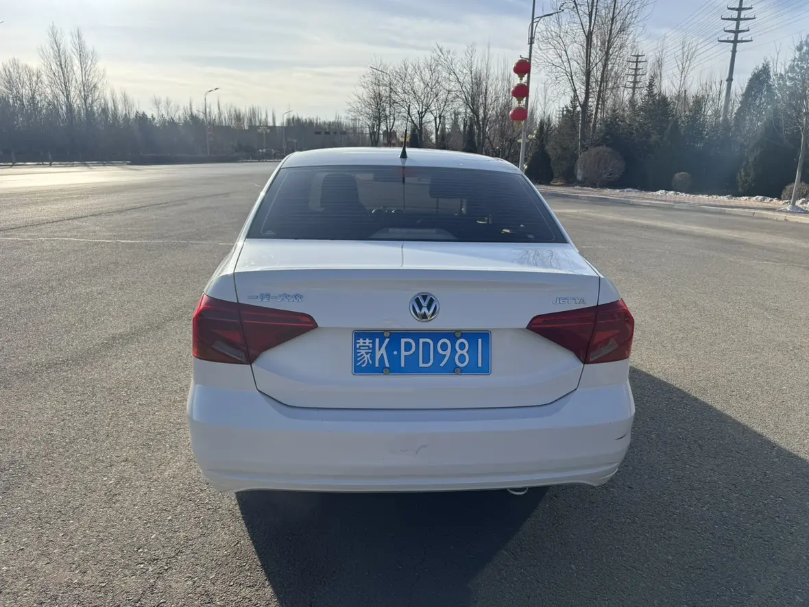 Volkswagen Jetta  из Китая