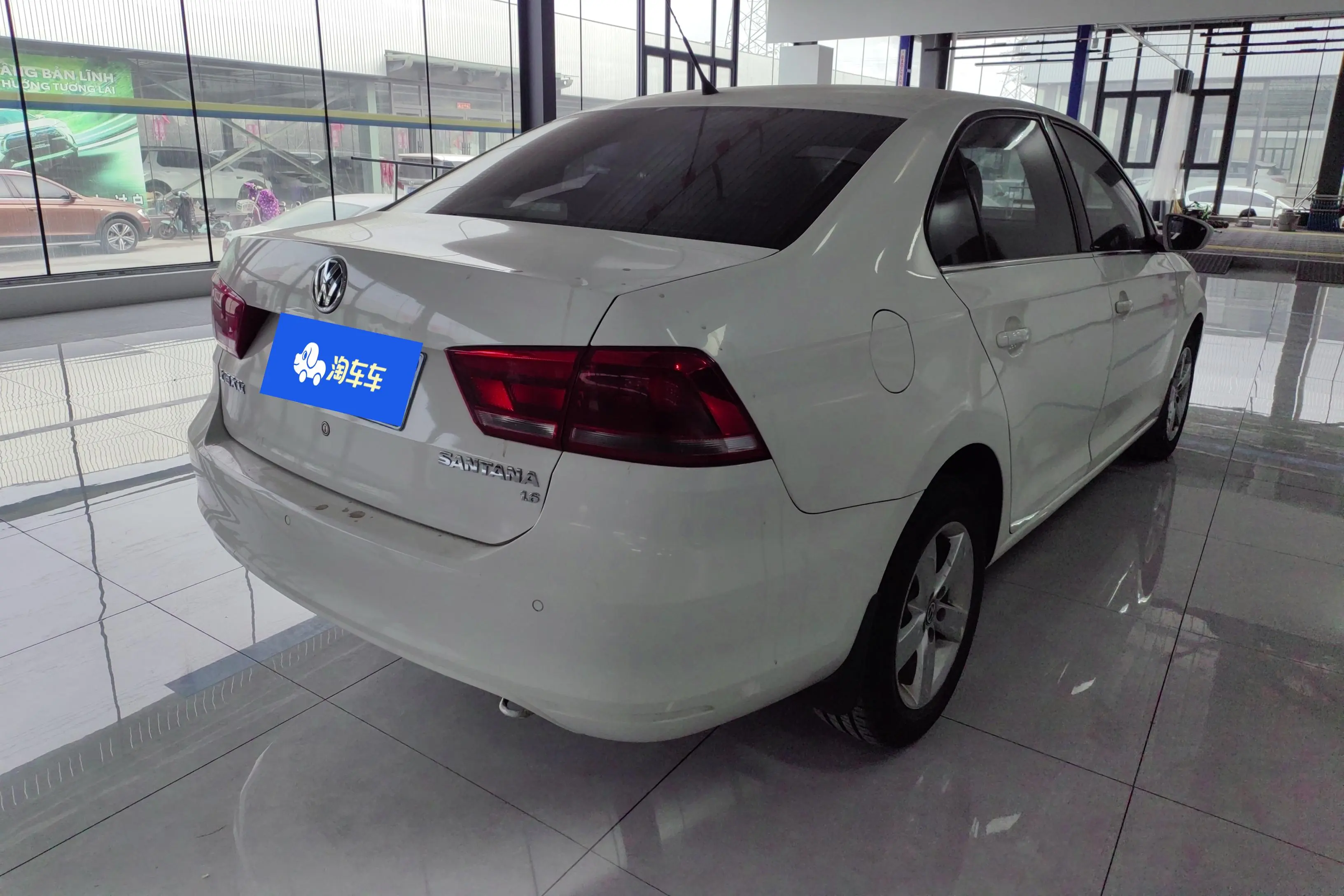 Volkswagen Santana  из Китая