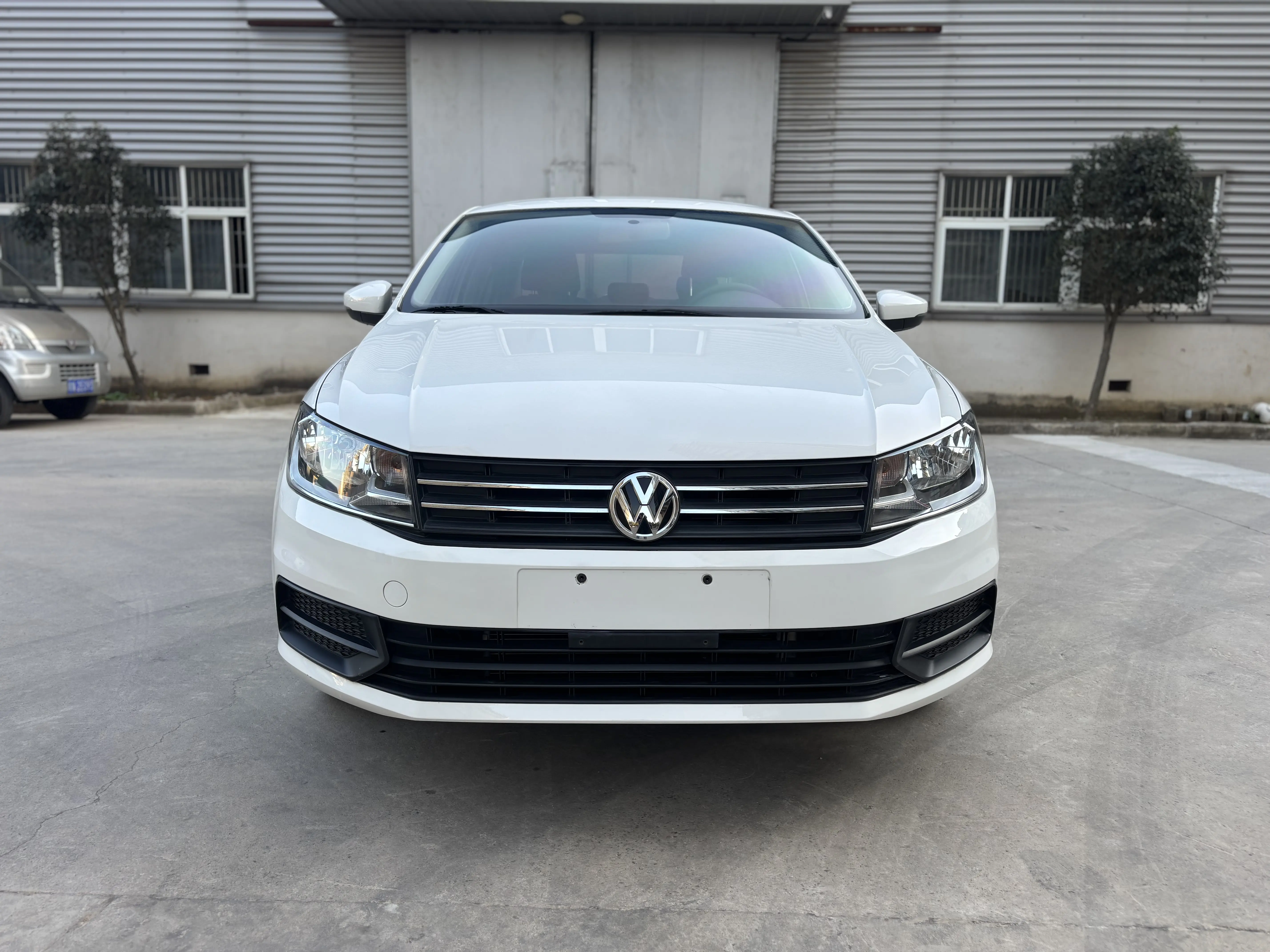 Volkswagen Santana  из Китая