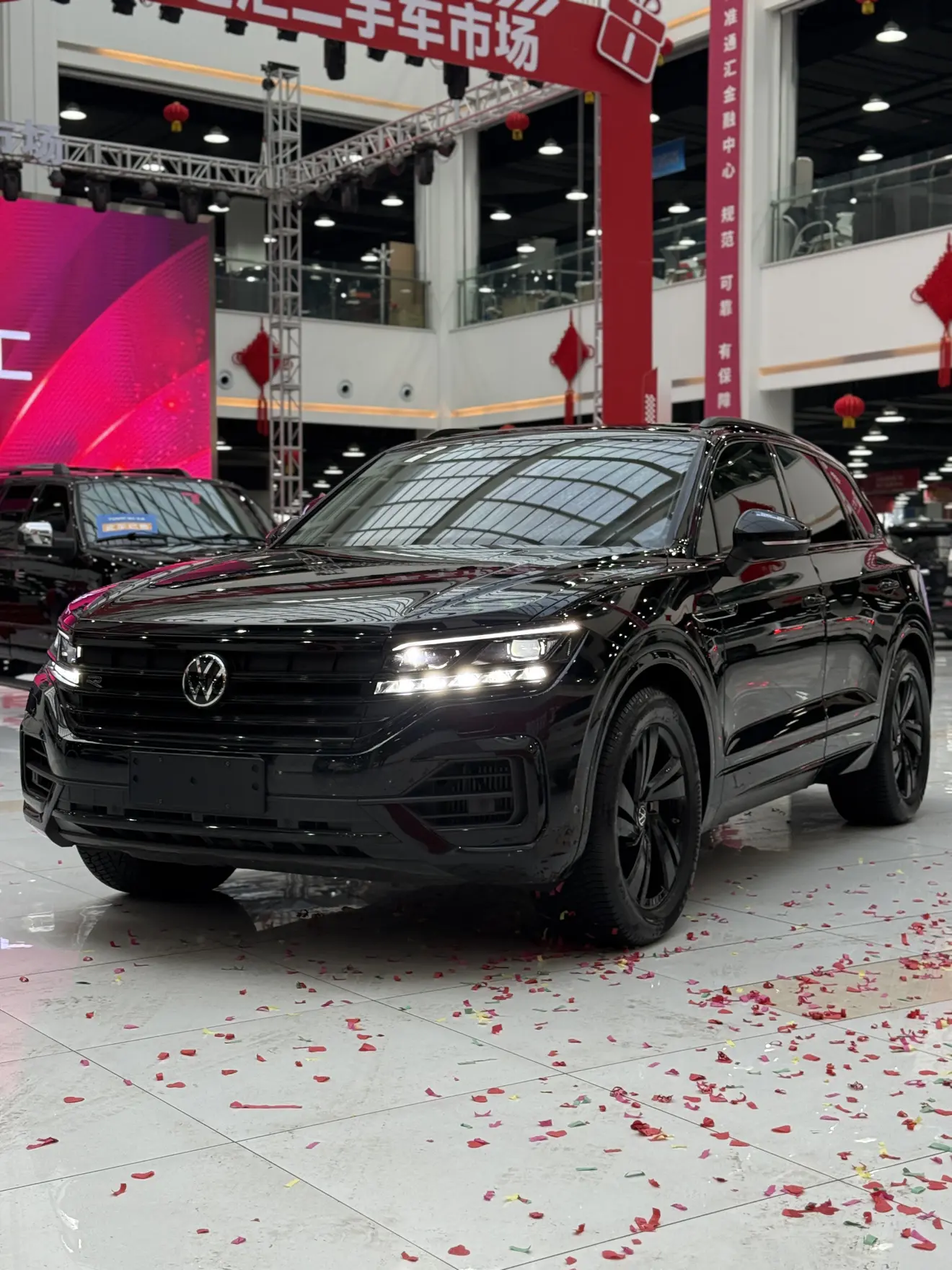 Volkswagen Touareg  из Китая