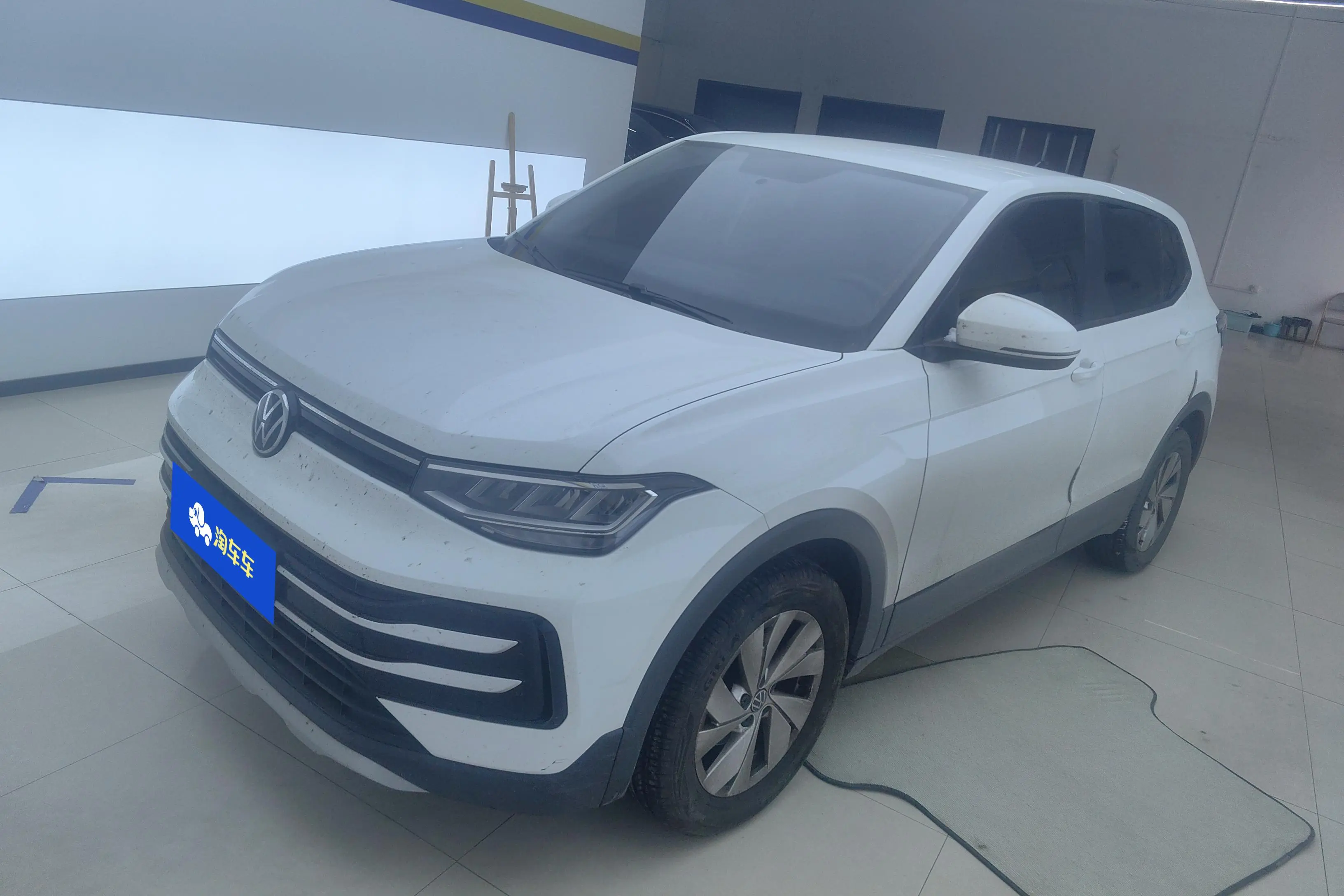 Volkswagen Tharu  из Китая