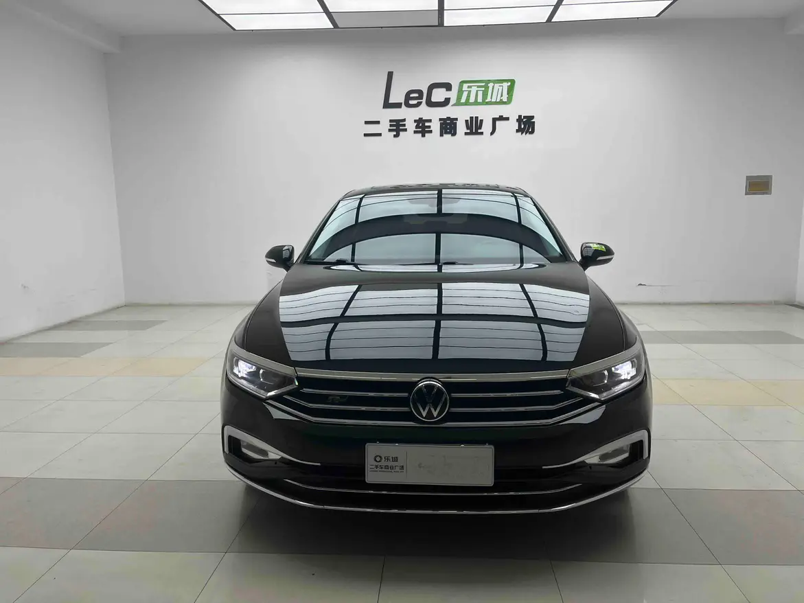 Volkswagen Magotan  из Китая