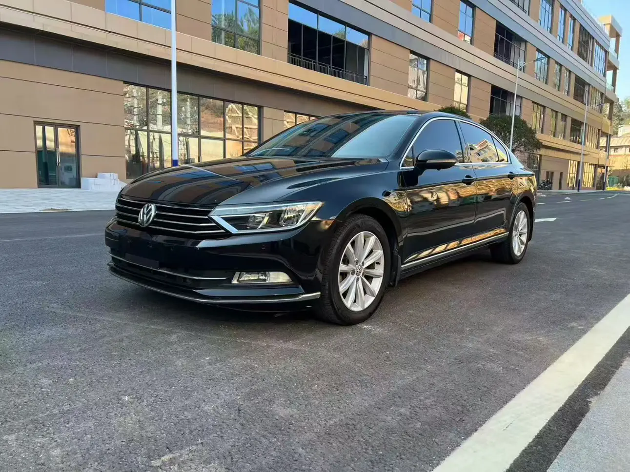 Volkswagen Magotan  из Китая