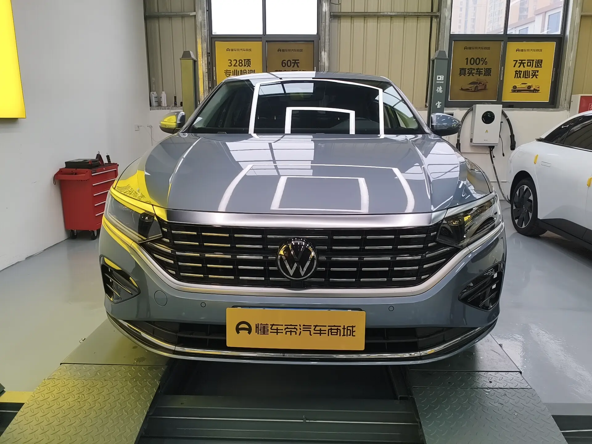 Volkswagen Passat  из Китая