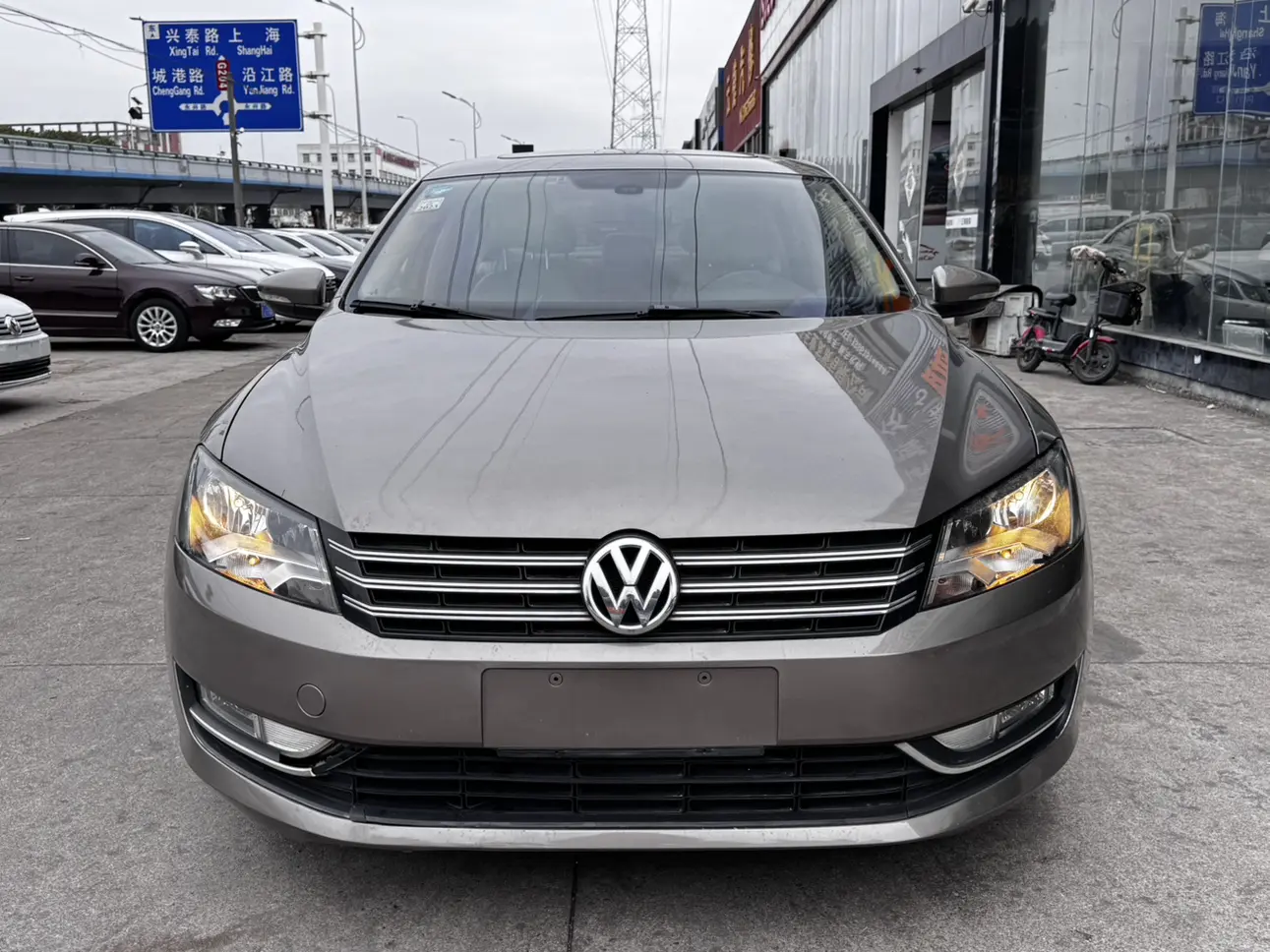 Volkswagen Passat  из Китая