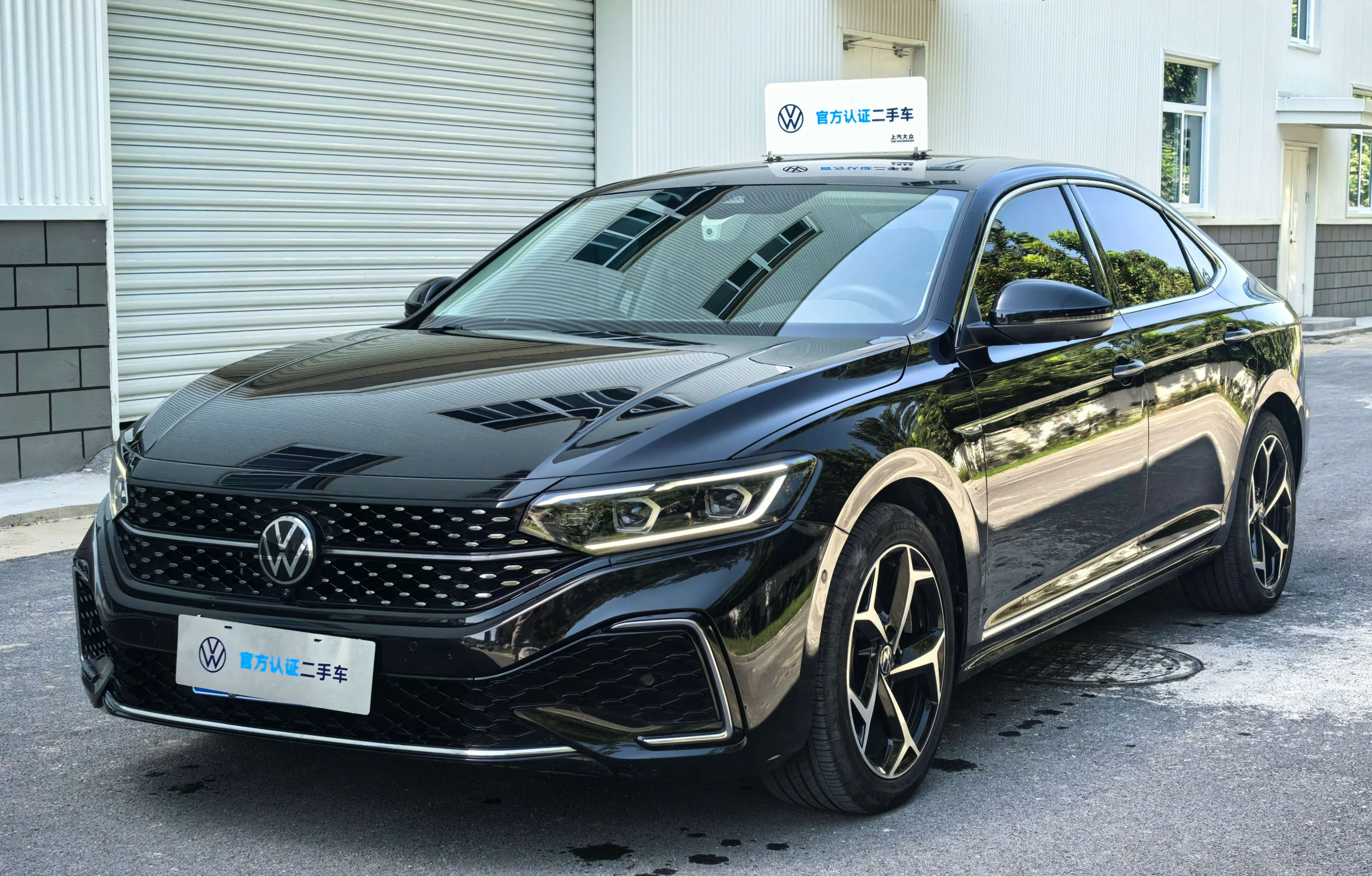 Volkswagen Passat  из Китая