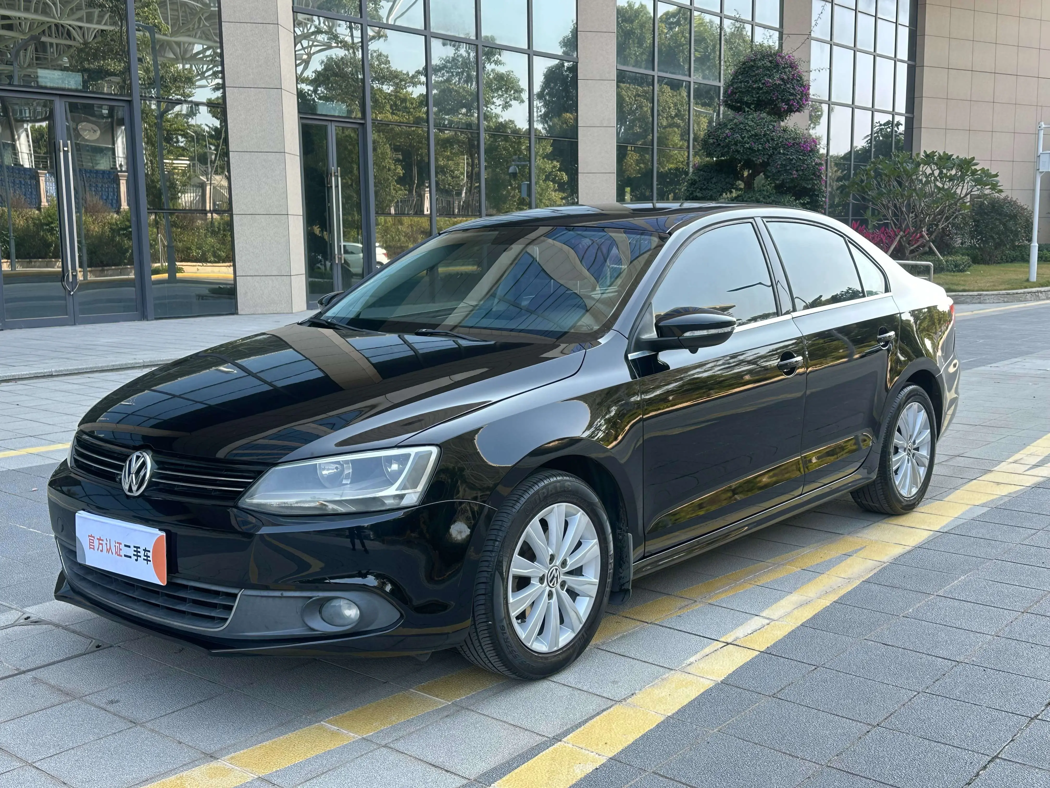 Volkswagen Sagitar  из Китая