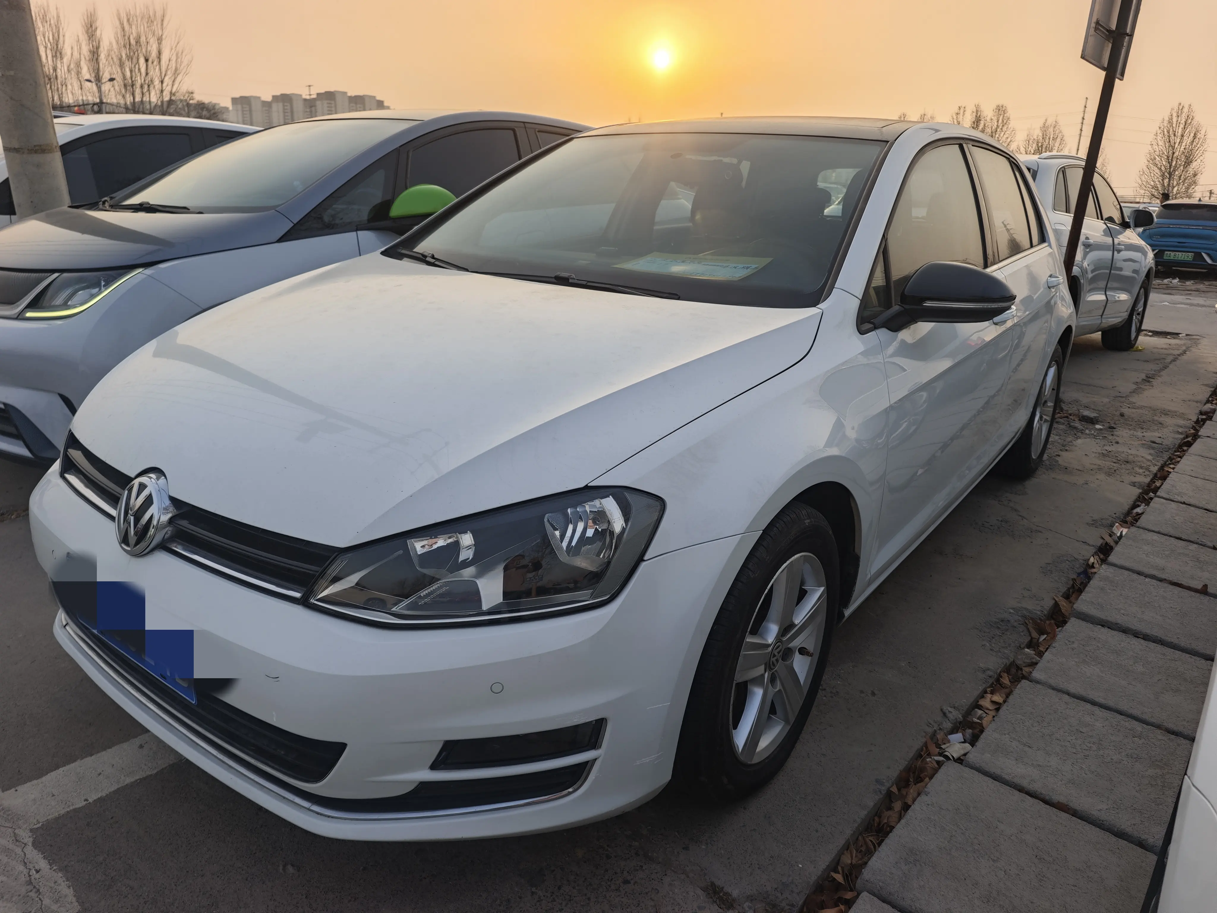 Volkswagen Golf  из Китая