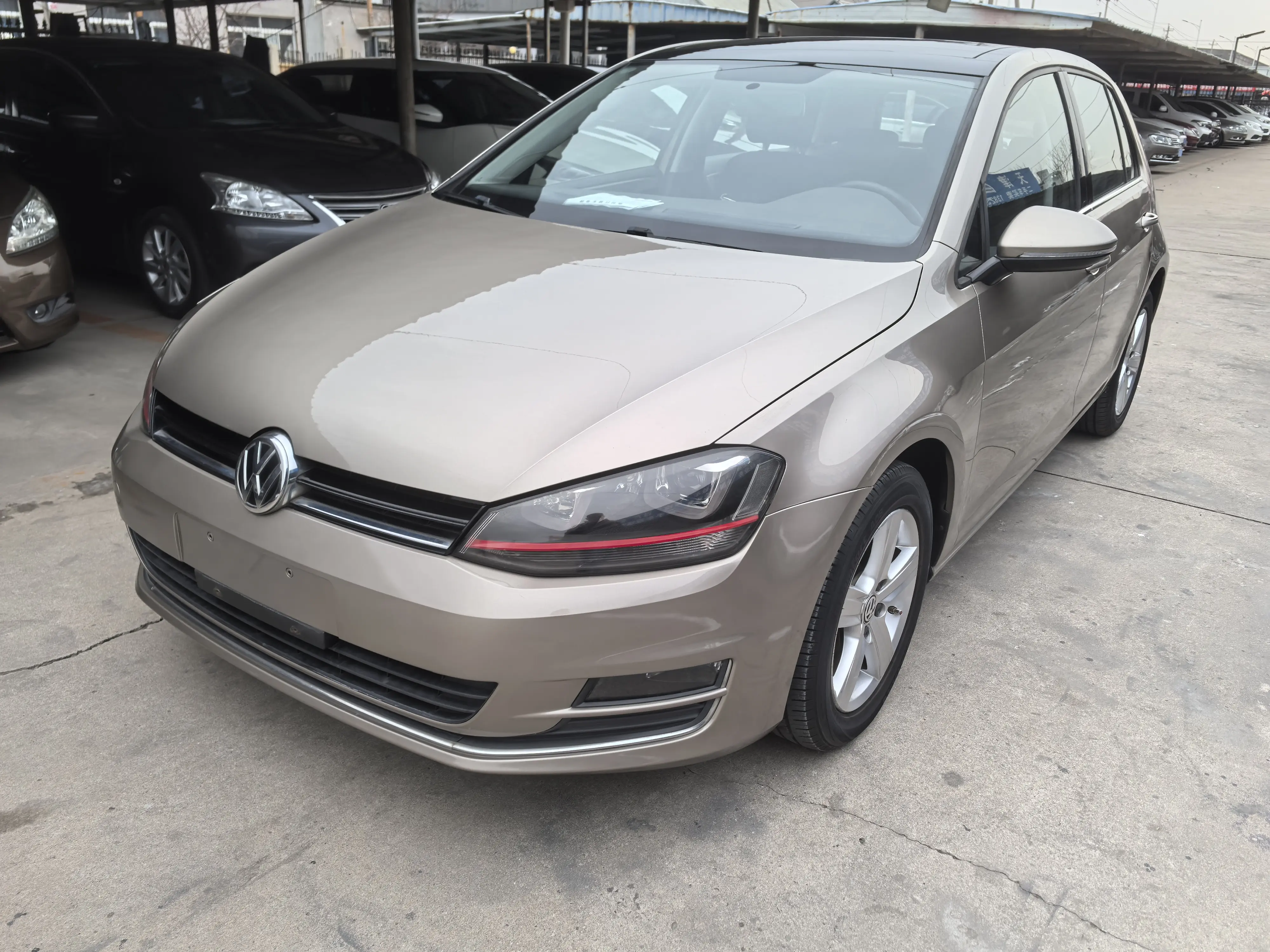 Volkswagen Golf  из Китая