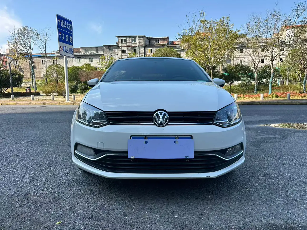 Volkswagen Polo  из Китая