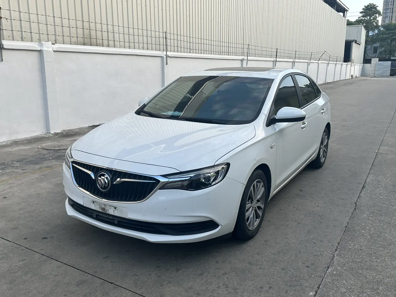 Buick Yinglang  из Китая
