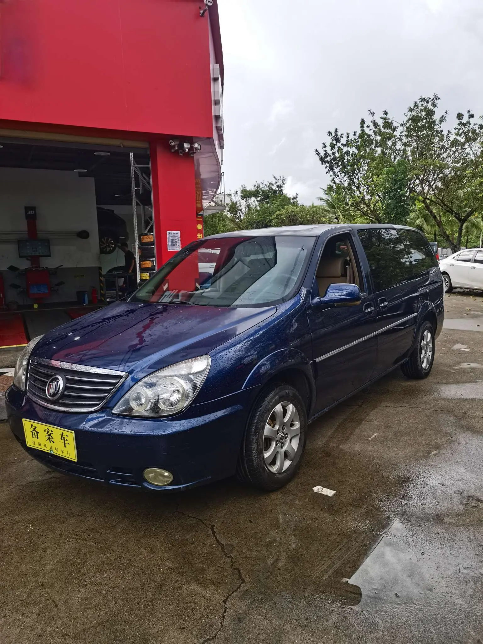 Buick GL8  из Китая