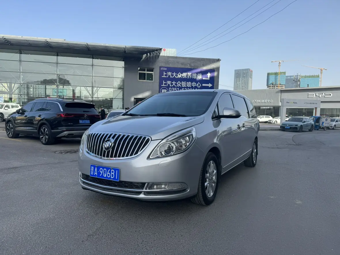 Buick GL8  из Китая