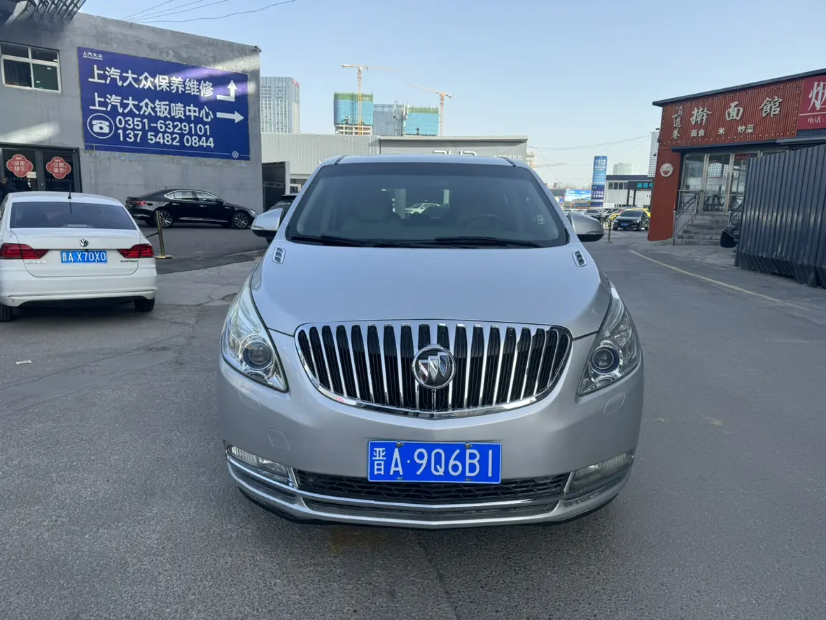 Buick GL8  из Китая
