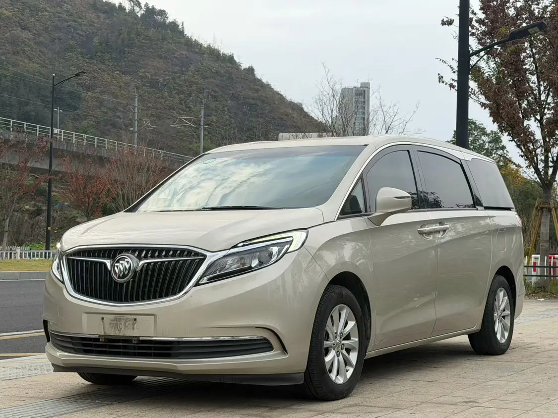 Buick GL8  из Китая