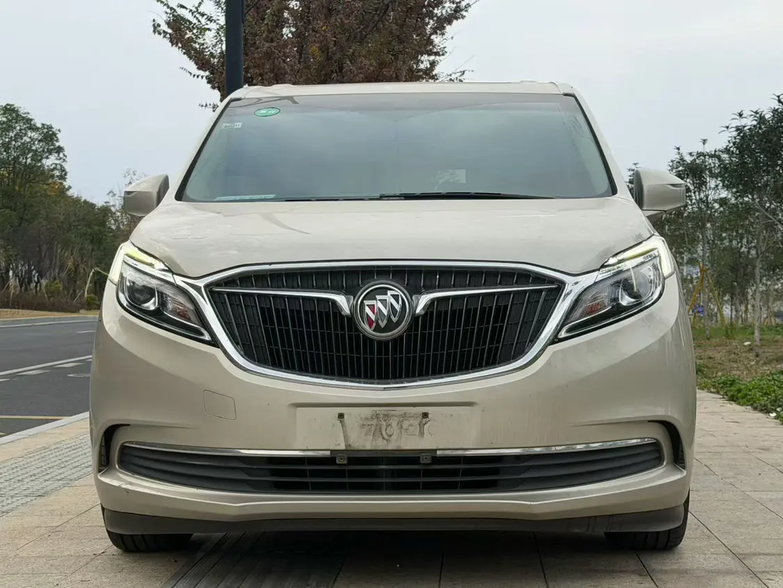Buick GL8  из Китая