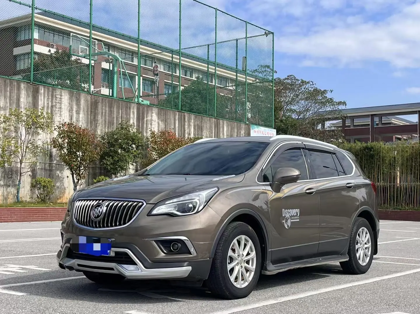 Buick Envision  из Китая