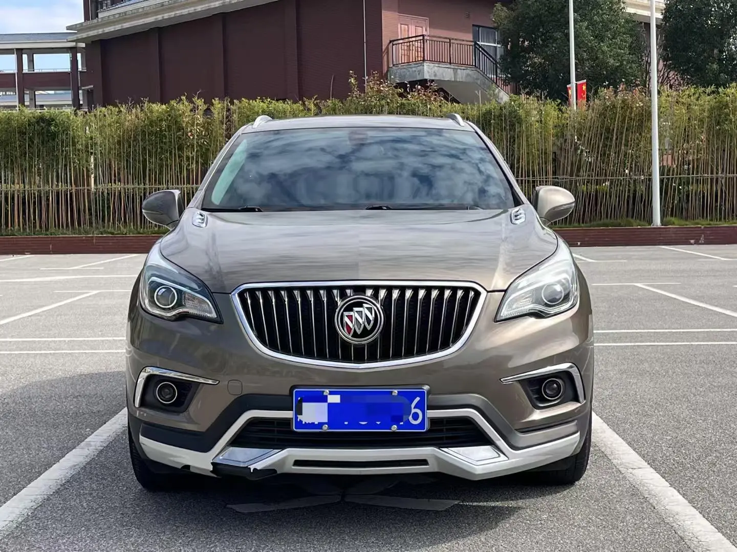 Buick Envision  из Китая