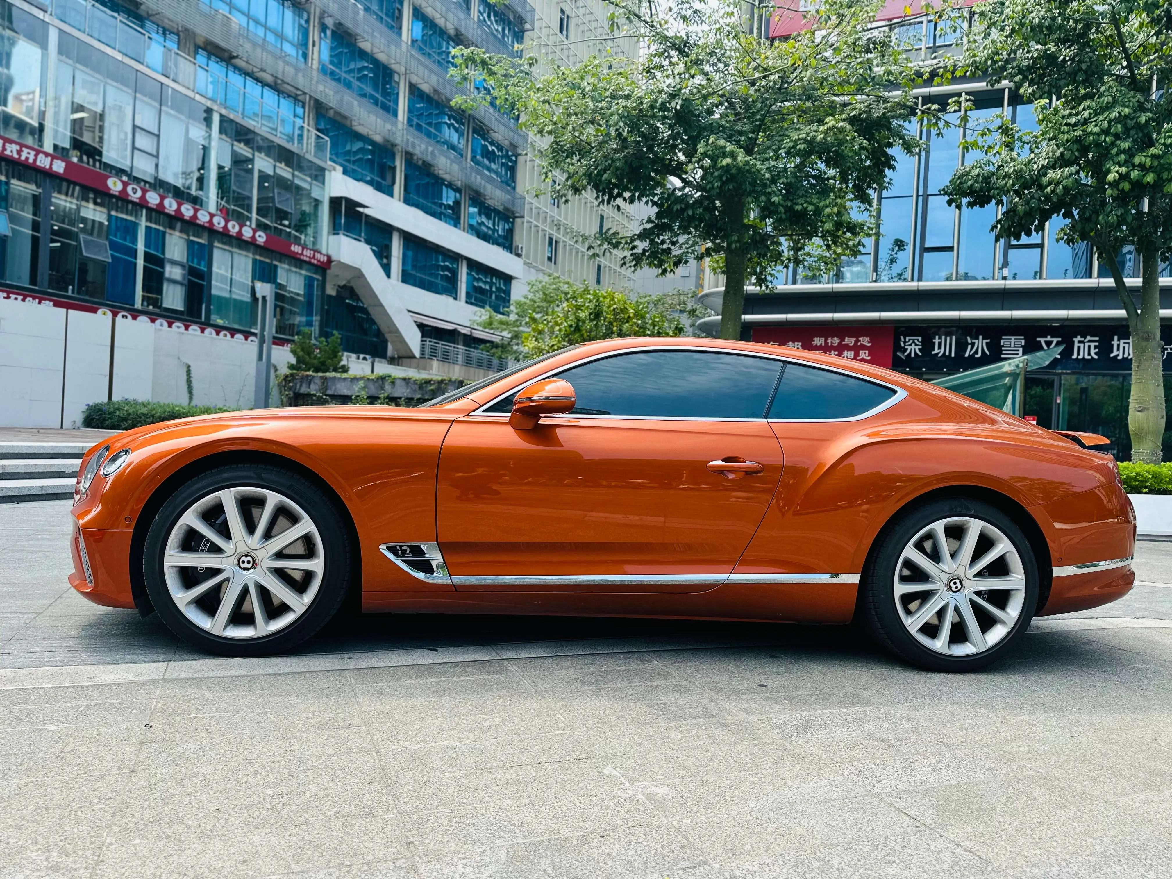 Bentley Continental  из Китая