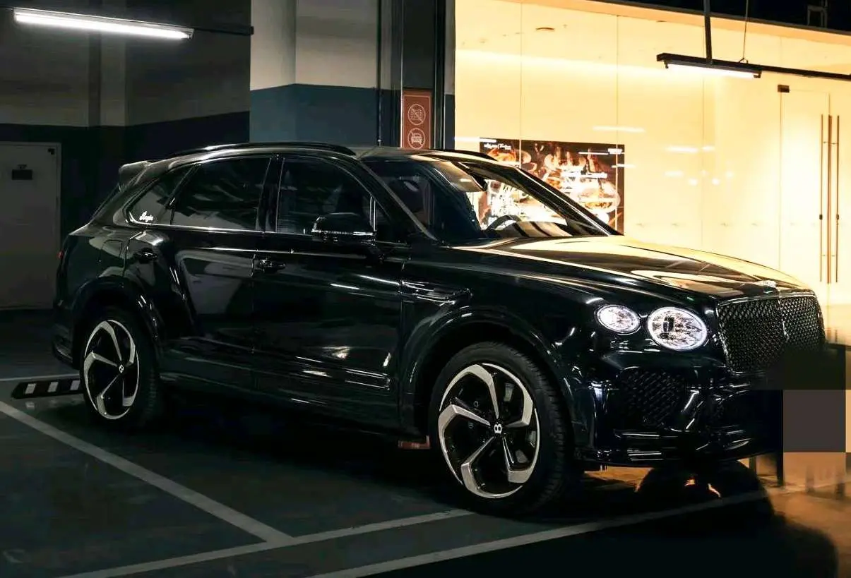 Bentley Bentayga  из Китая