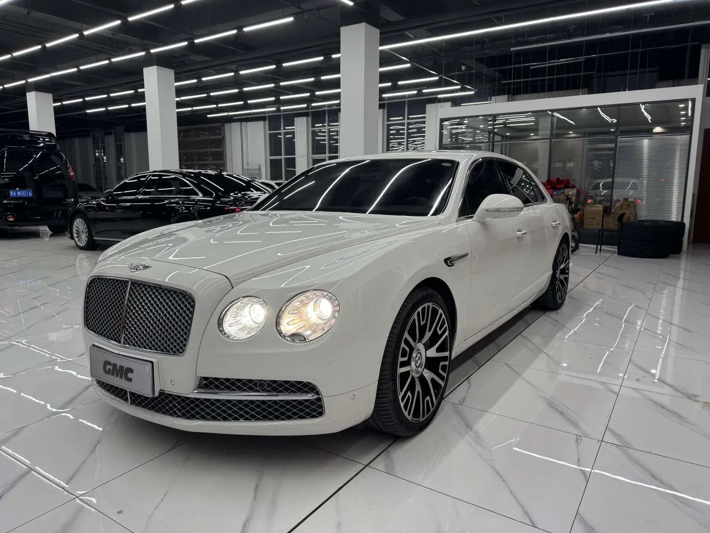 Bentley Galloping  из Китая