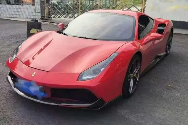 Ferrari 488  из Китая
