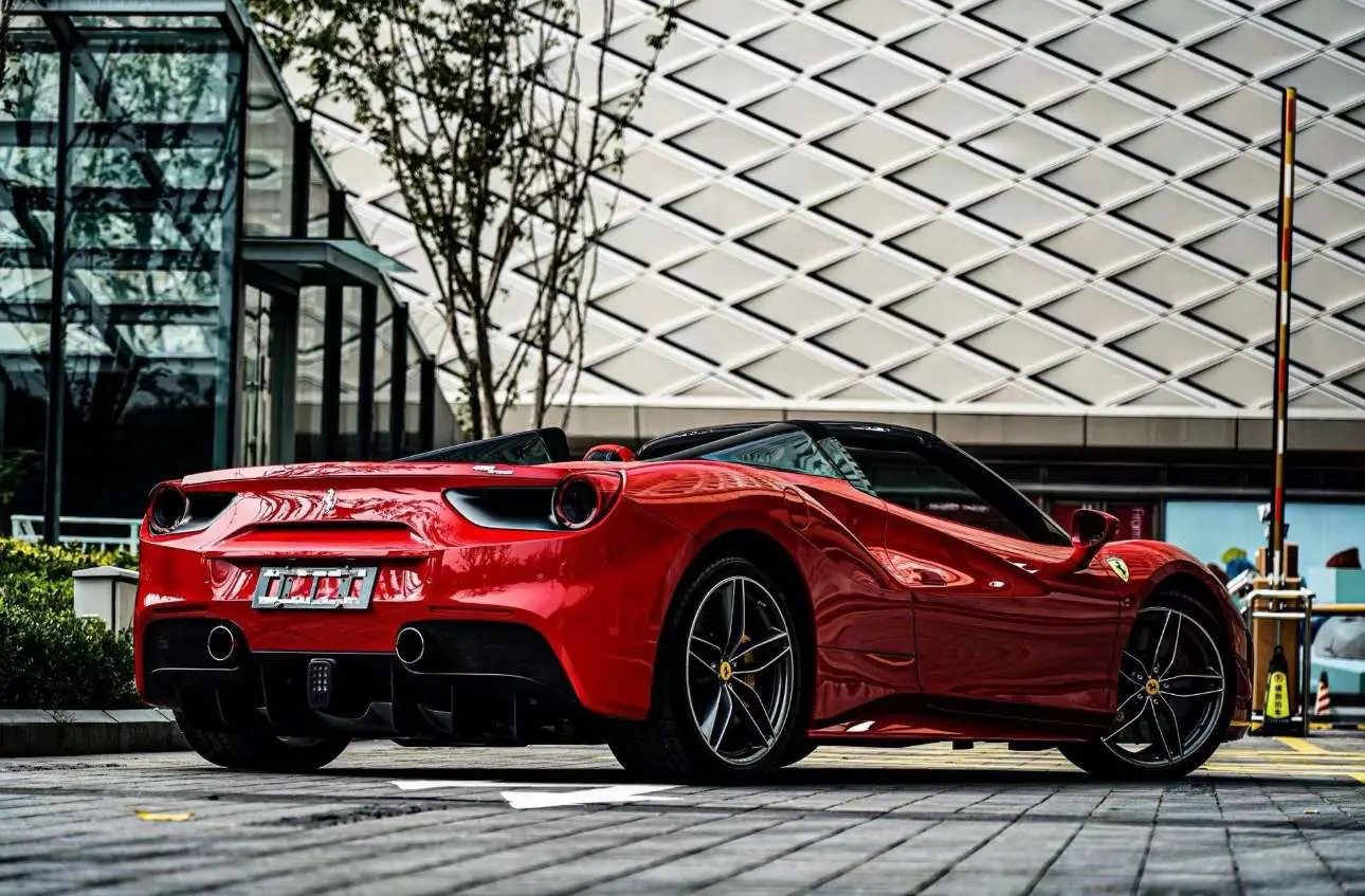 Ferrari 488  из Китая
