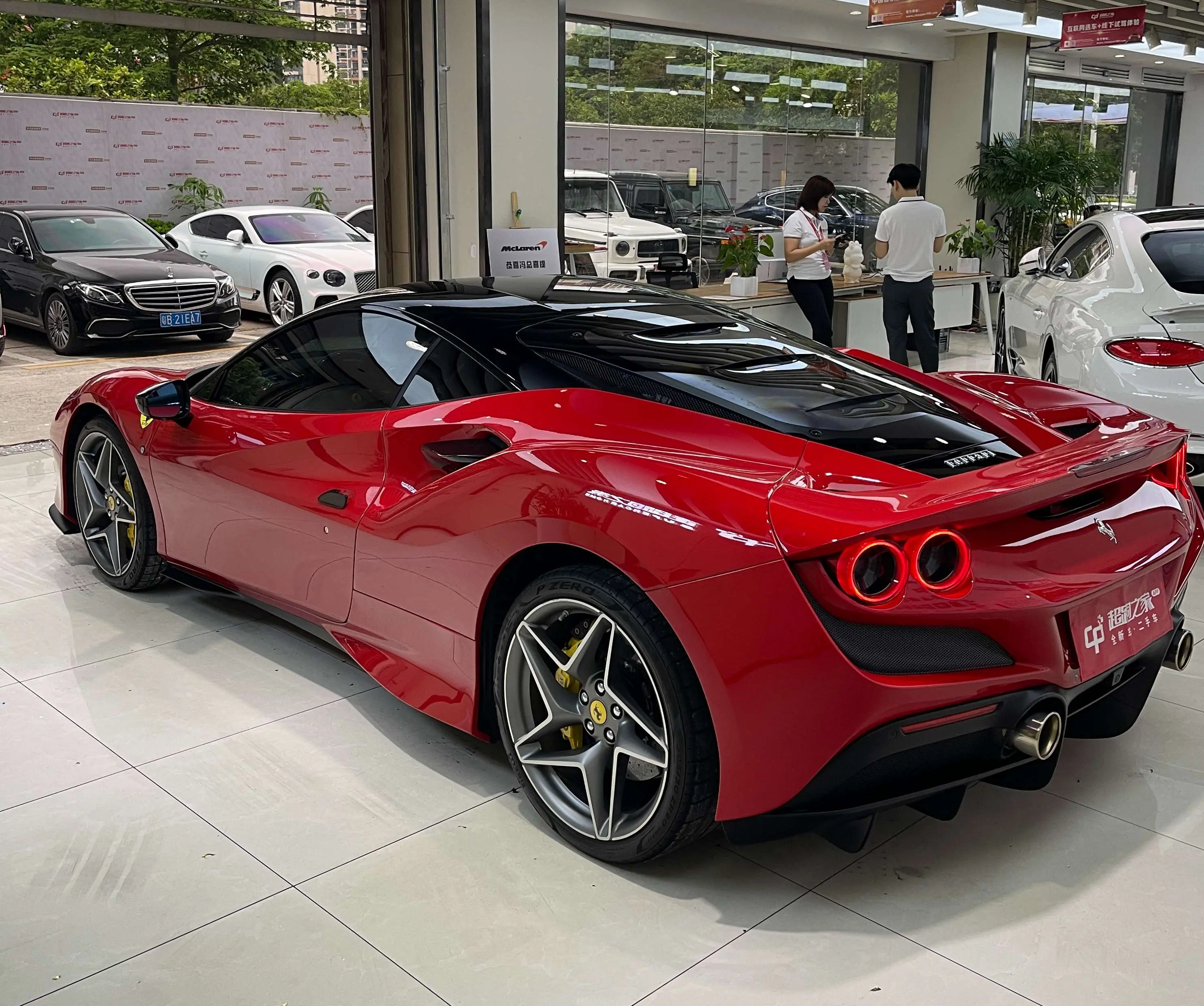 Ferrari F8  из Китая