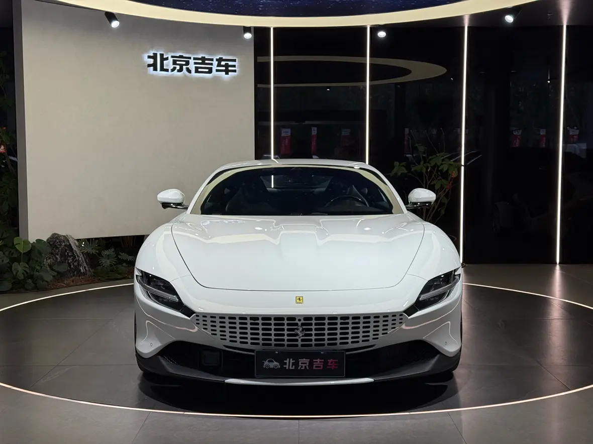 Ferrari Roma  из Китая