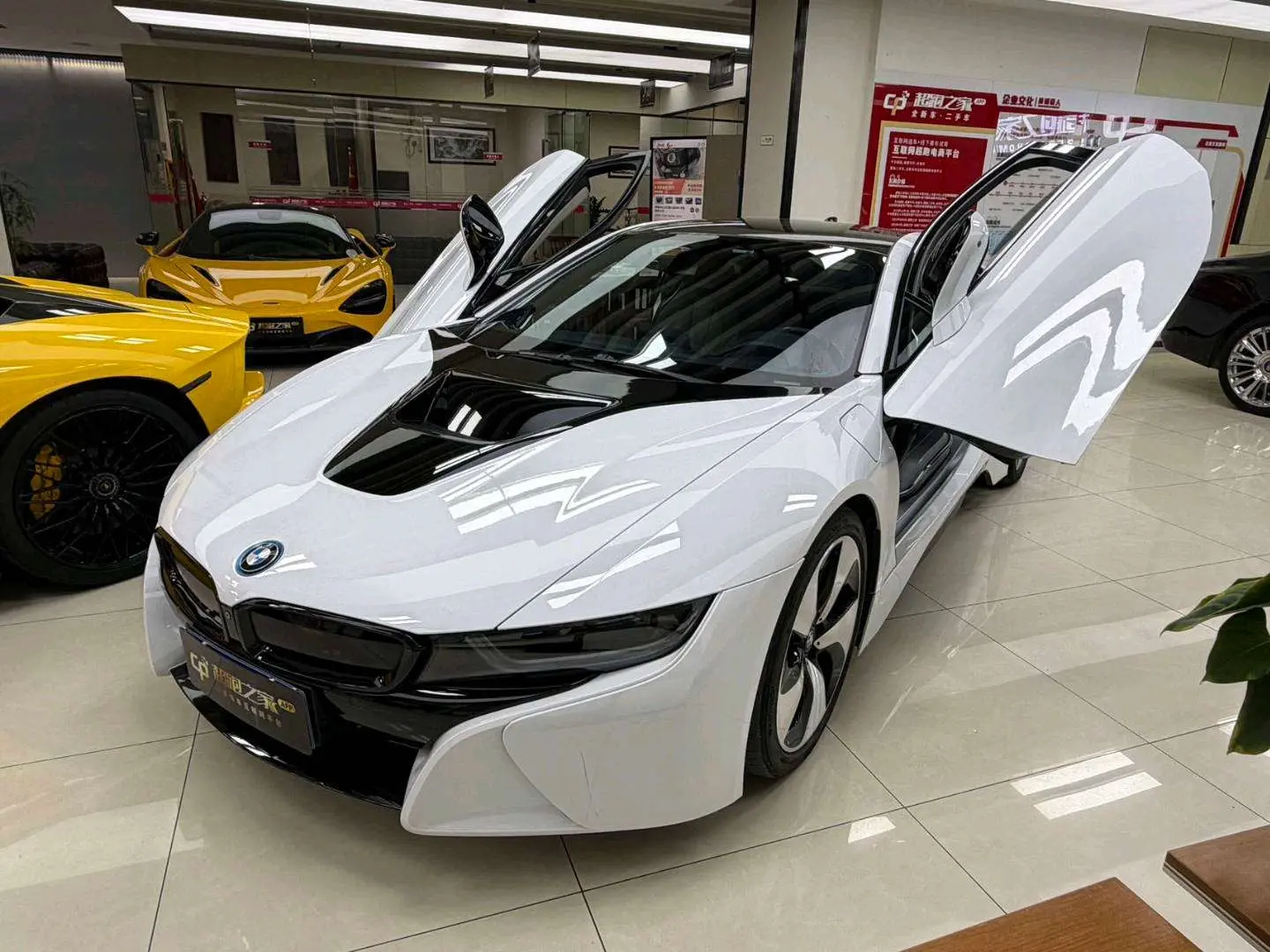 BMW i8  из Китая