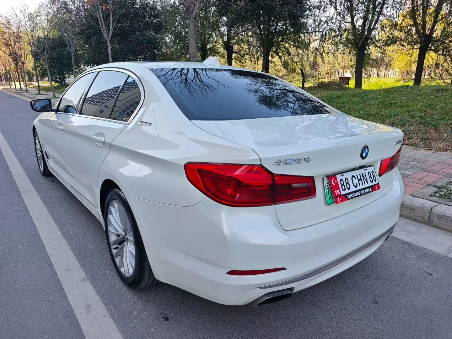 BMW 5 Series PHEV  из Китая