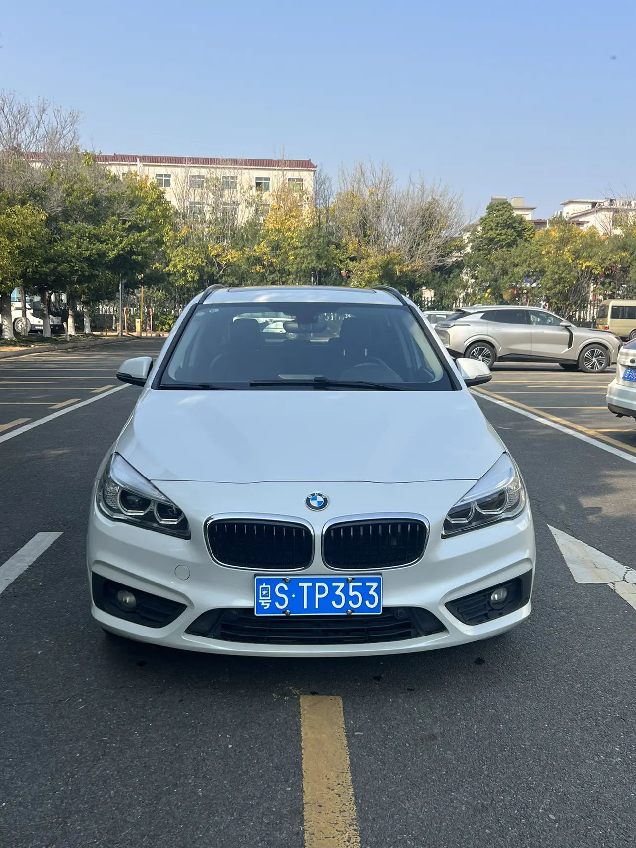 BMW 2 Series Active Tourer  из Китая