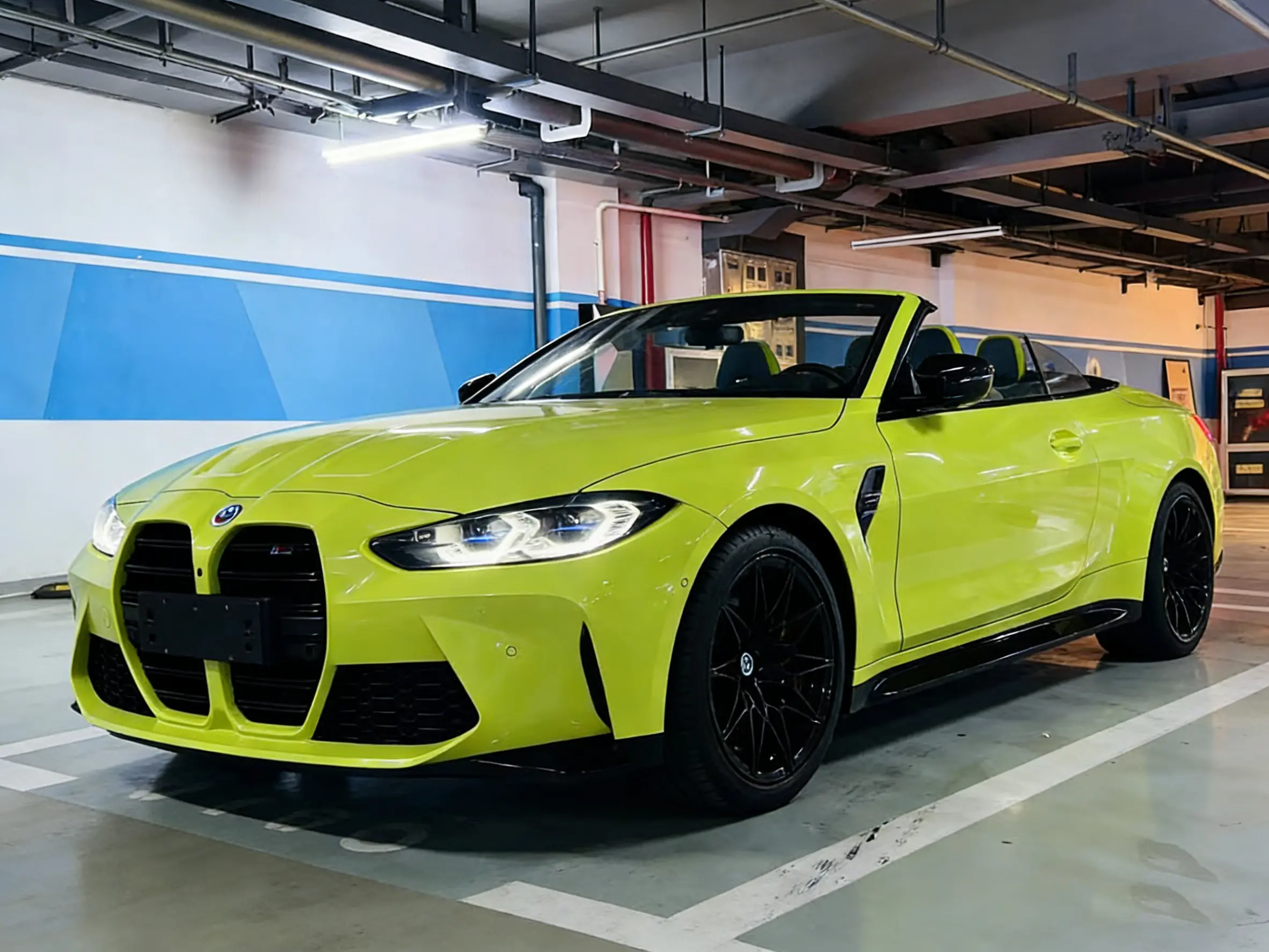 BMW M4  из Китая