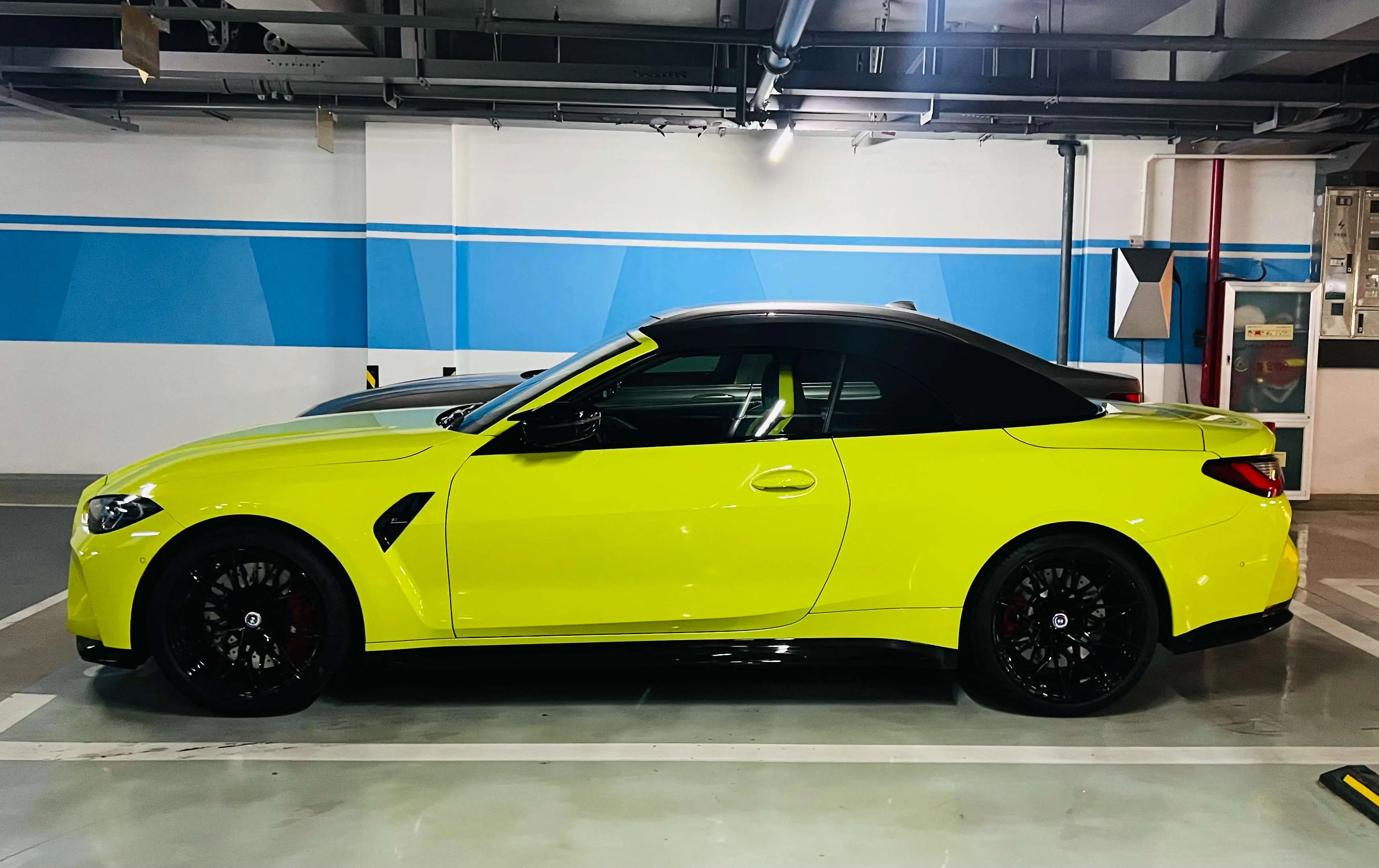 BMW M4  из Китая