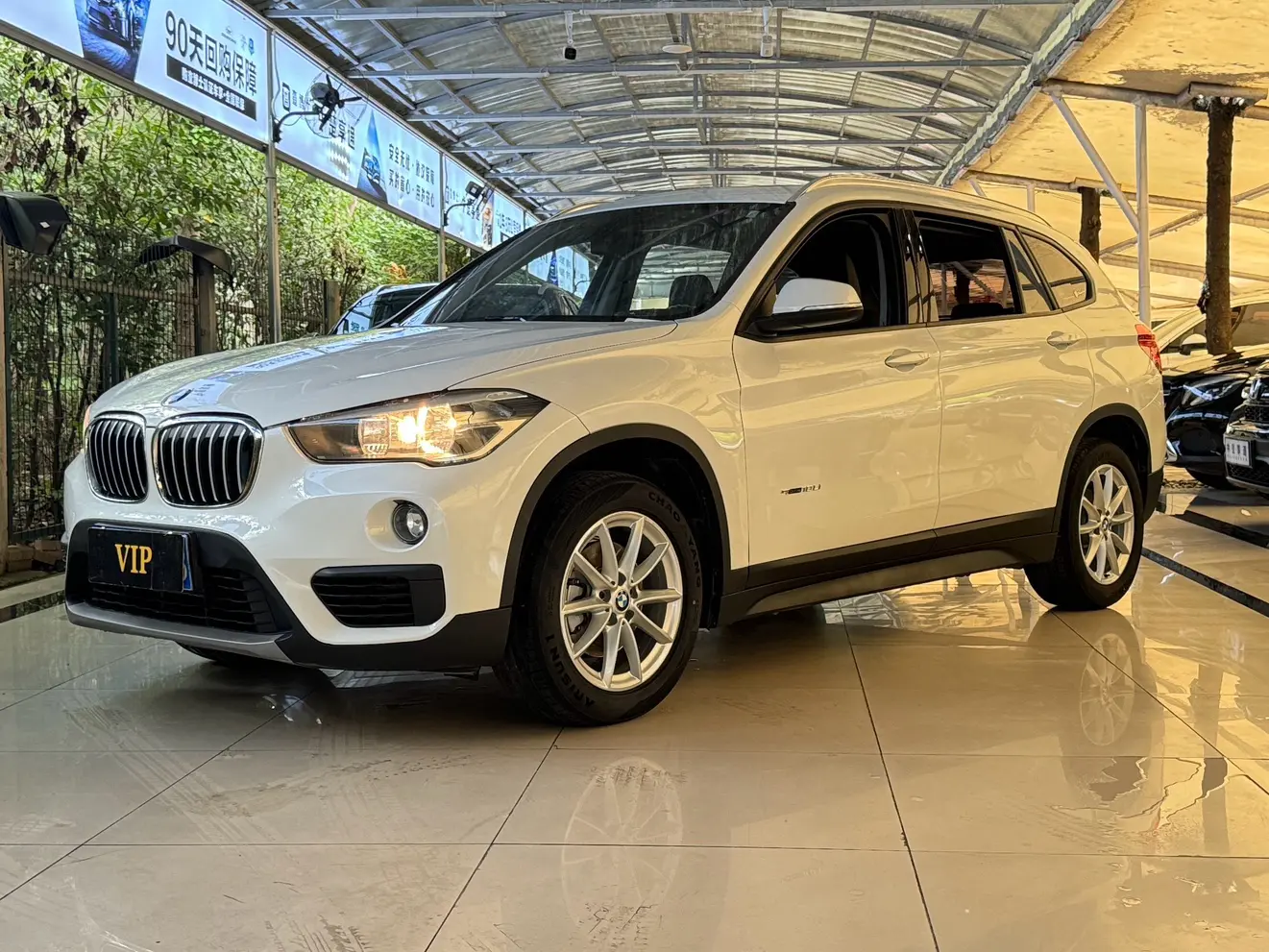 BMW X1  из Китая