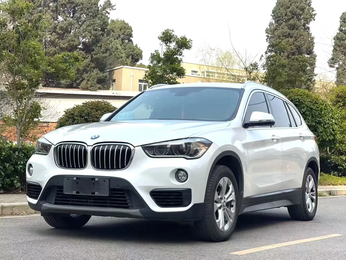 BMW X1  из Китая