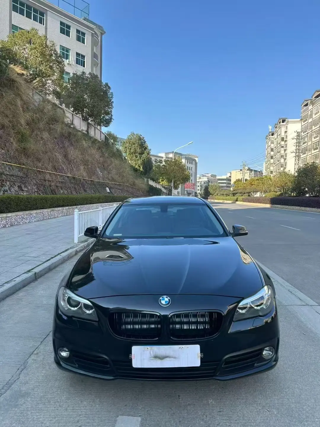 BMW 5 Series  из Китая