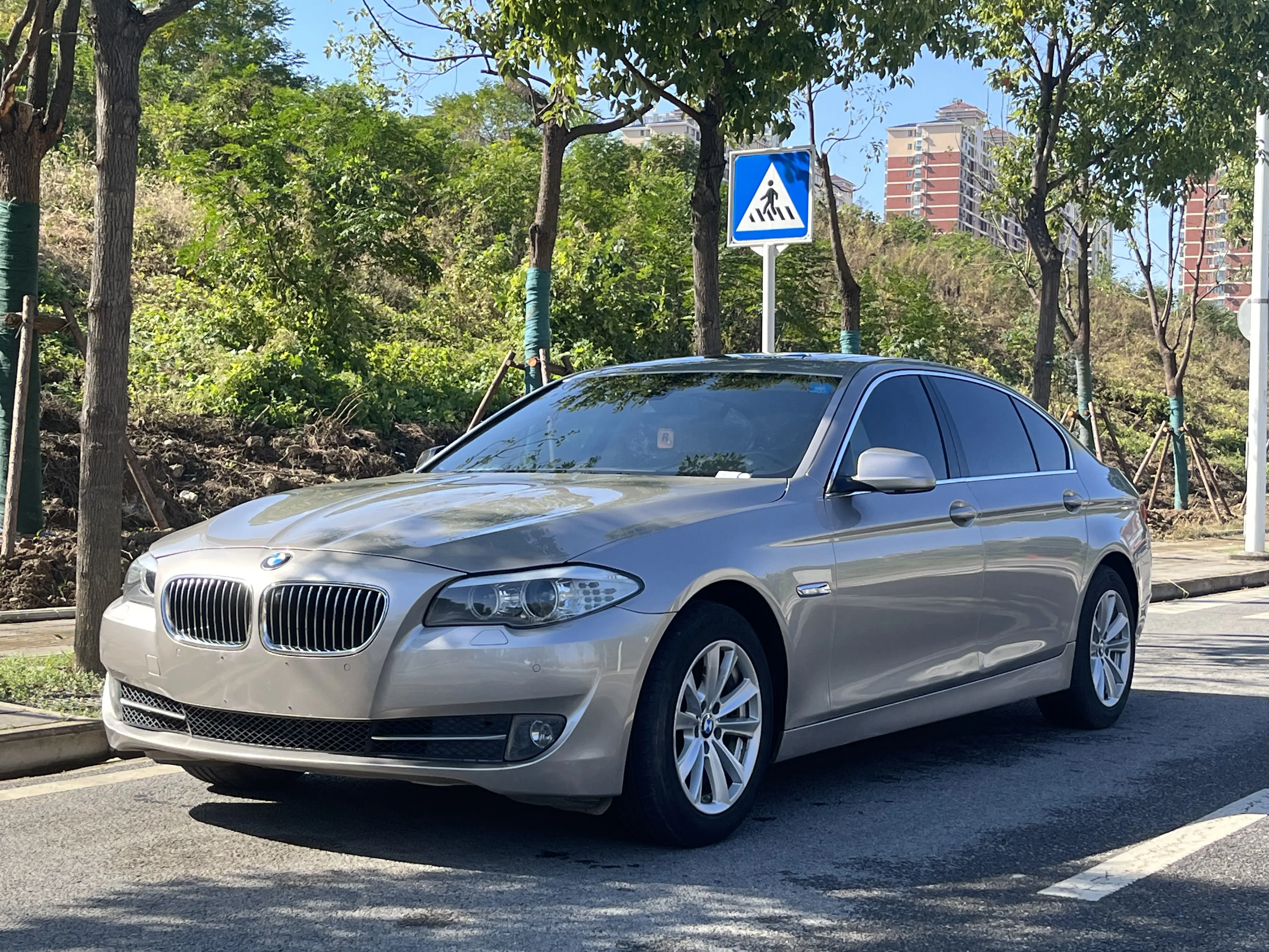 BMW 5 Series  из Китая