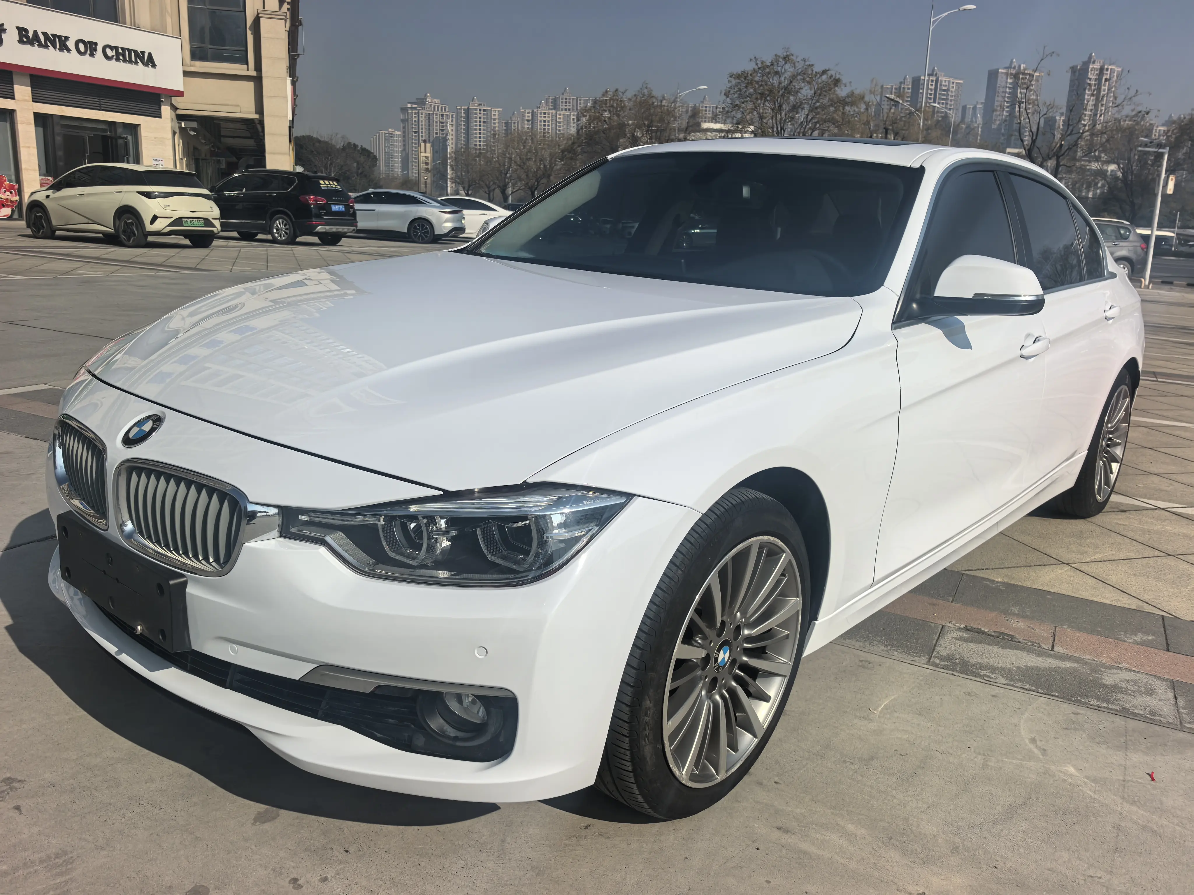 BMW 3 Series  из Китая