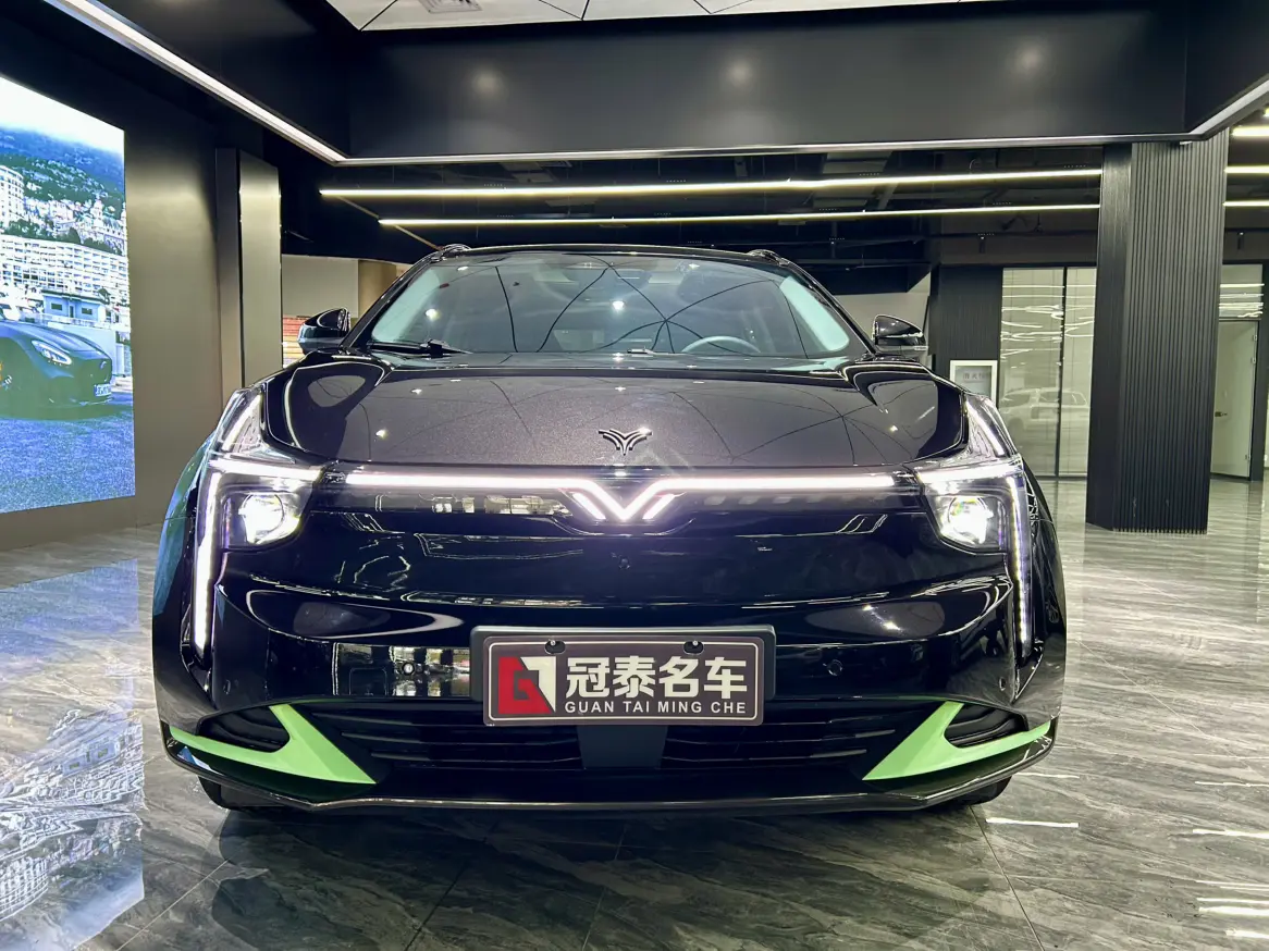 NETA NezhaU  из Китая