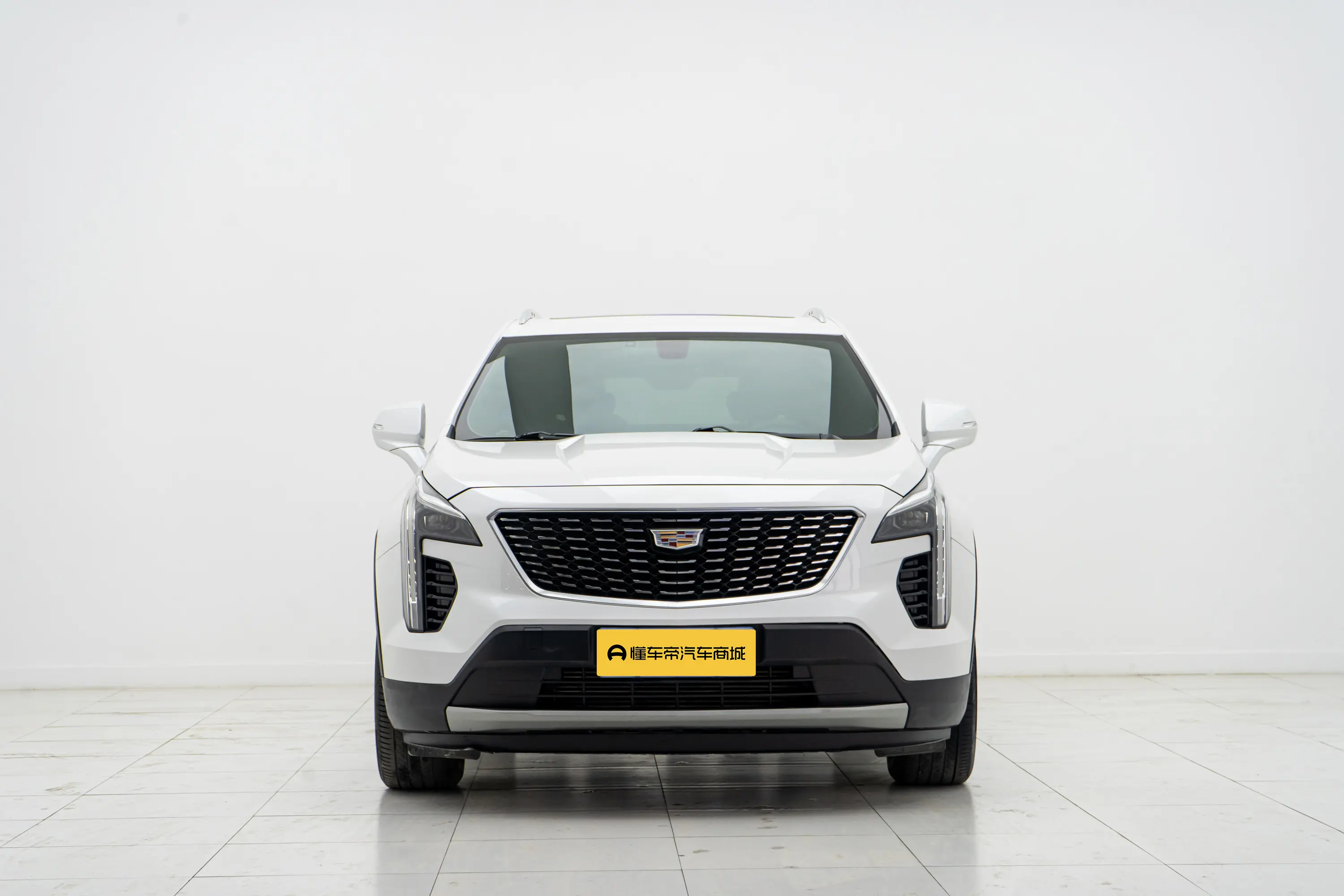 Cadillac XT4  из Китая