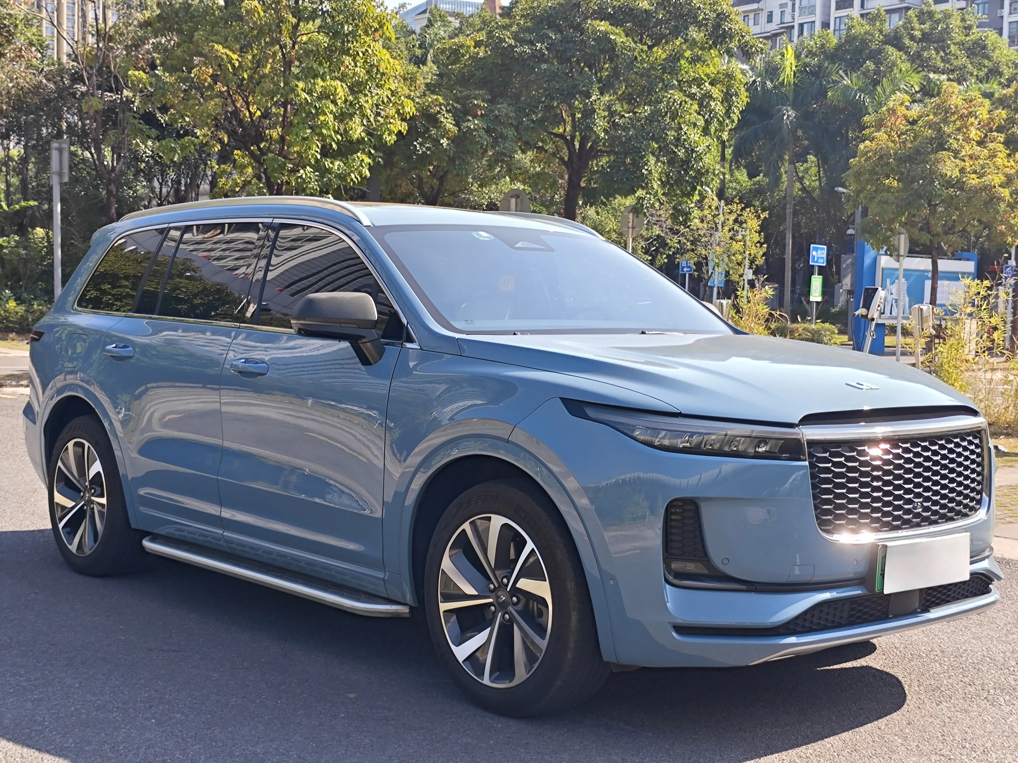 Li ONE (Ideal ONE)  из Китая