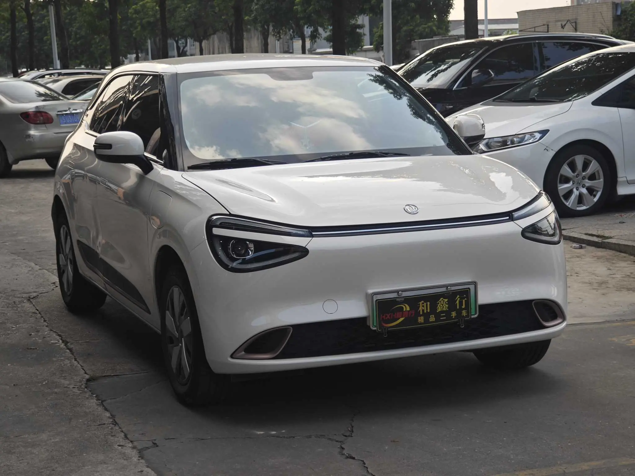 Dongfeng Nano 01  из Китая